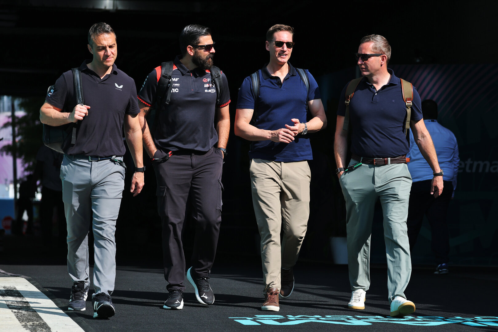 GP MIAMI, David Bearman (GBR) (Far Right), father of Oliver Bearman (GBR) Haas F1 Team.
02.05.2026. Formula 1 World Championship, Rd 4, Miami Grand Prix, Miami, Florida, USA, Sprint e Qualifiche Day.
- www.xpbimages.com, EMail: requests@xpbimages.com © Copyright: Moy / XPB Images