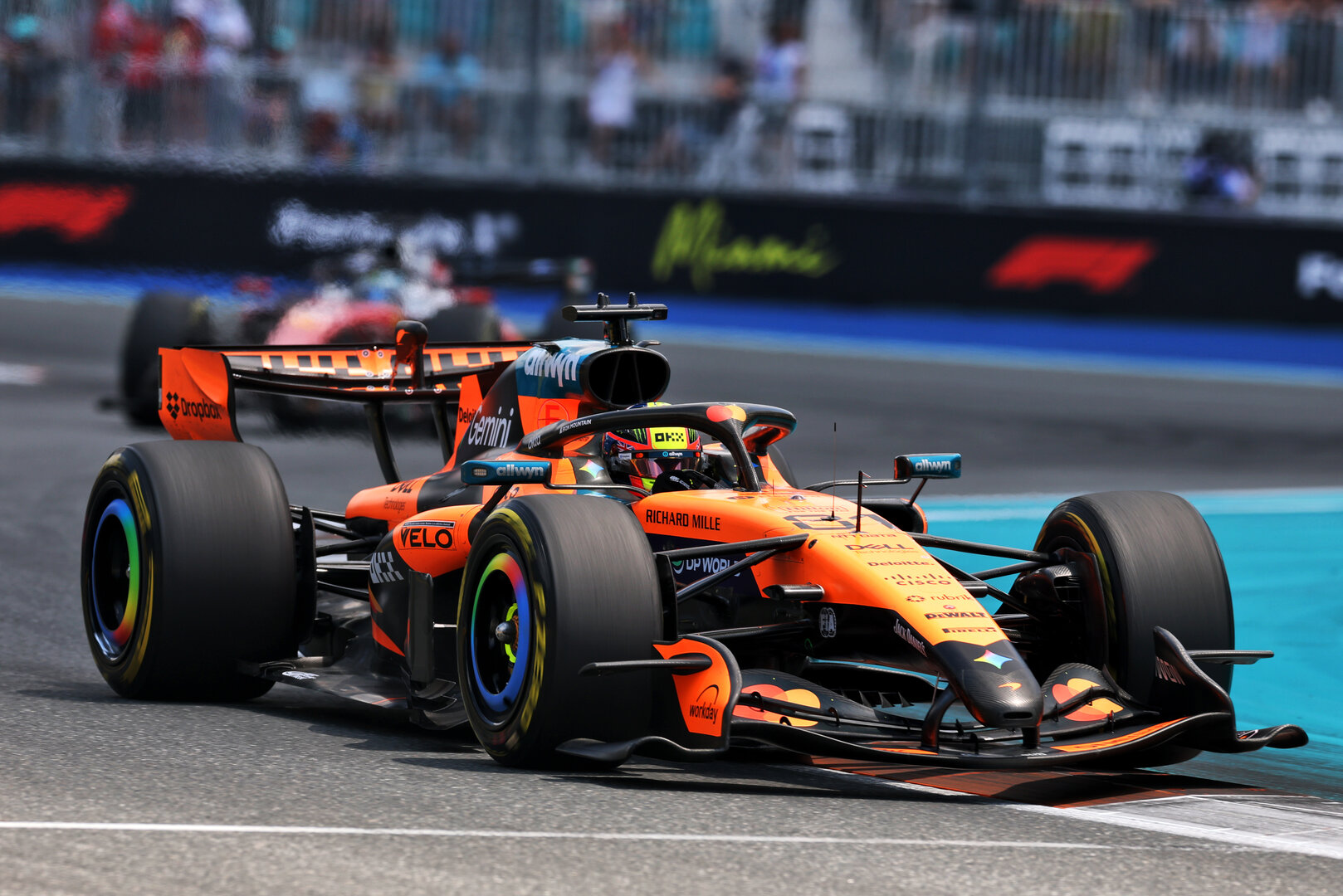 GP MIAMI, Oscar Piastri (AUS) McLaren F1 Team MCL40.
02.05.2026. Formula 1 World Championship, Rd 4, Miami Grand Prix, Miami, Florida, USA, Sprint e Qualifiche Day.
- www.xpbimages.com, EMail: requests@xpbimages.com © Copyright: Charniaux / XPB Images