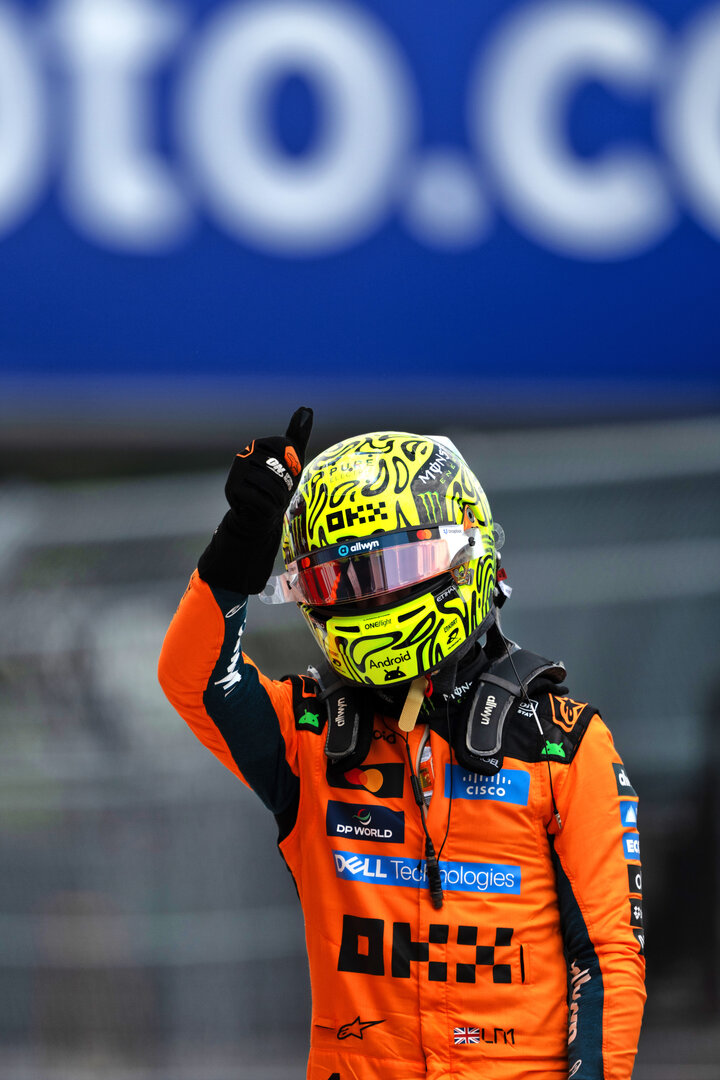 GP MIAMI, Sprint winner Lando Norris (GBR) McLaren F1 Team celebrates in parc ferme.
02.05.2026. Formula 1 World Championship, Rd 4, Miami Grand Prix, Miami, Florida, USA, Sprint e Qualifiche Day.
- www.xpbimages.com, EMail: requests@xpbimages.com © Copyright: Price / XPB Images