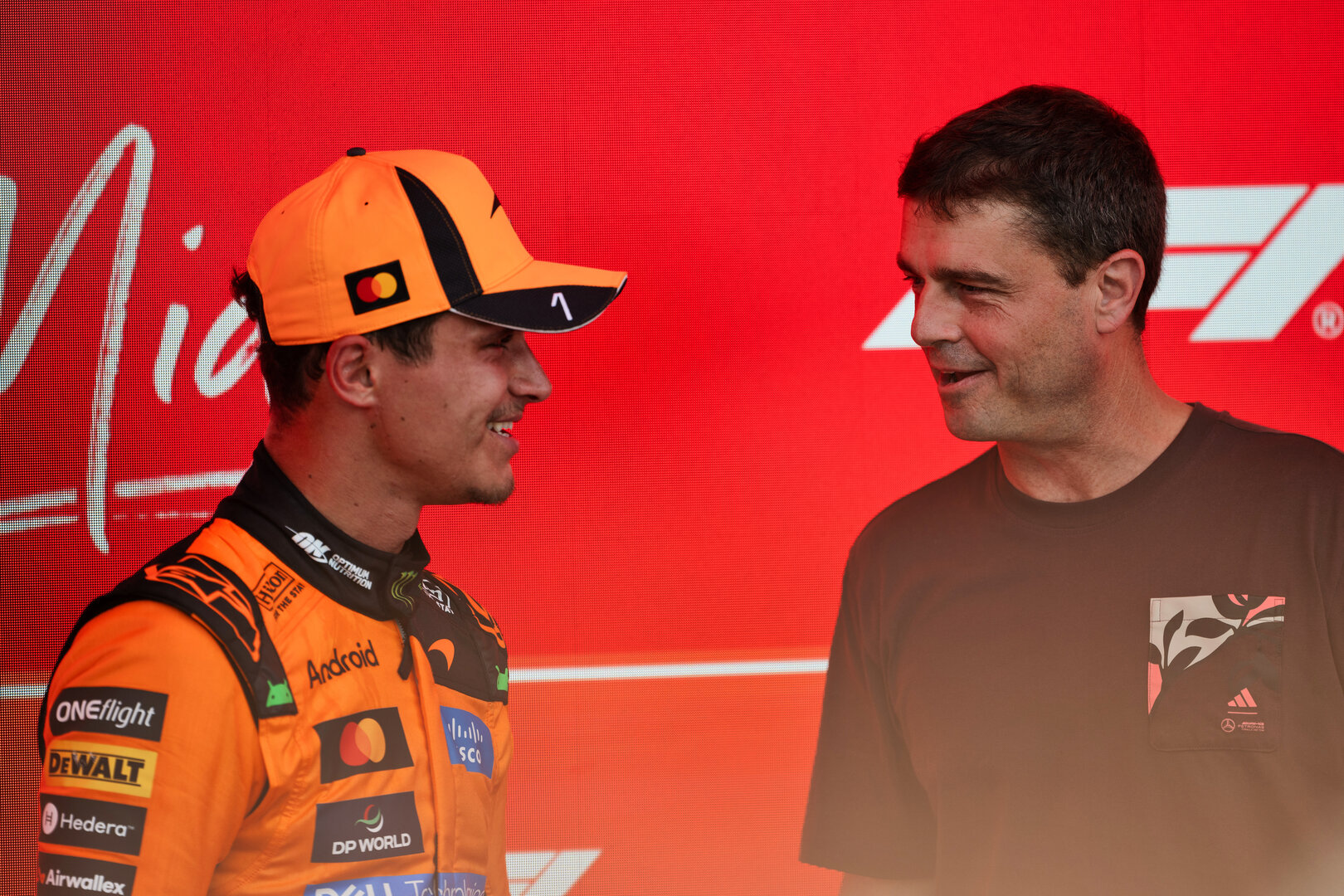 GP MIAMI, (L to R): Sprint winner Lando Norris (GBR) McLaren F1 Team in parc ferme with Reid Wiseman (USA) NASA Astronaut in parc ferme.
02.05.2026. Formula 1 World Championship, Rd 4, Miami Grand Prix, Miami, Florida, USA, Sprint e Qualifiche Day.
- www.xpbimages.com, EMail: requests@xpbimages.com © Copyright: Price / XPB Images