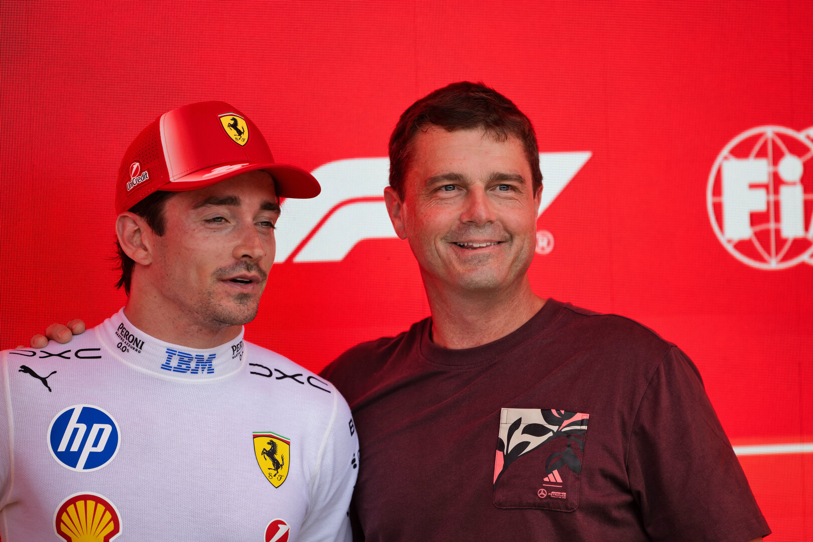GP MIAMI, (L to R): third placed Charles Leclerc (MON) Ferrari in Sprint parc ferme with Reid Wiseman (USA) NASA Astronaut in parc ferme.
02.05.2026. Formula 1 World Championship, Rd 4, Miami Grand Prix, Miami, Florida, USA, Sprint e Qualifiche Day.
- www.xpbimages.com, EMail: requests@xpbimages.com © Copyright: Price / XPB Images