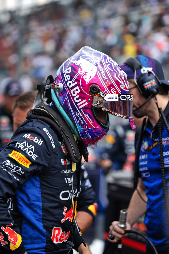 GP MIAMI, Max Verstappen (NLD) Red Bull Racing RB22 on the grid.
02.05.2026. Formula 1 World Championship, Rd 4, Miami Grand Prix, Miami, Florida, USA, Sprint e Qualifiche Day.
- www.xpbimages.com, EMail: requests@xpbimages.com © Copyright: Price / XPB Images