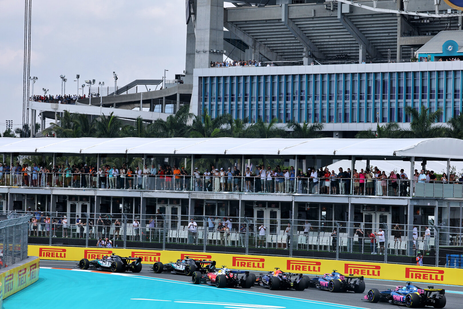 GP MIAMI, Lewis Hamilton (GBR) Ferrari SF-26 e Max Verstappen (NLD) Red Bull Racing RB22 at the partenza of Sprint.
02.05.2026. Formula 1 World Championship, Rd 4, Miami Grand Prix, Miami, Florida, USA, Sprint e Qualifiche Day.
- www.xpbimages.com, EMail: requests@xpbimages.com © Copyright: Moy / XPB Images