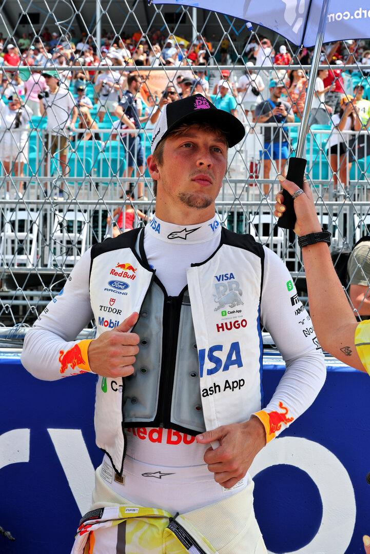 GP MIAMI, Liam Lawson (NZL) Racing Bulls Formula One Team on the grid.
02.05.2026. Formula 1 World Championship, Rd 4, Miami Grand Prix, Miami, Florida, USA, Sprint e Qualifiche Day.
- www.xpbimages.com, EMail: requests@xpbimages.com © Copyright: Moy / XPB Images