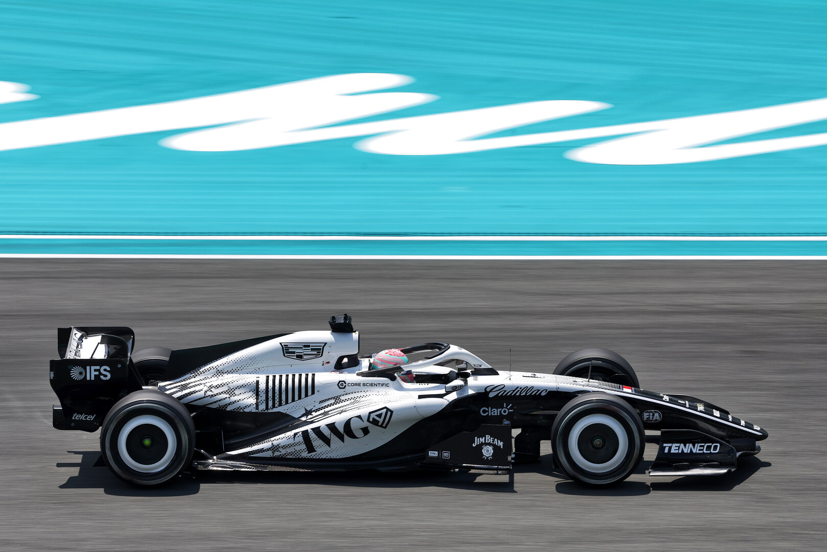 GP MIAMI, Sergio Perez (MEX) Cadillac Formula 1 Team MAC-26.
02.05.2026. Formula 1 World Championship, Rd 4, Miami Grand Prix, Miami, Florida, USA, Sprint e Qualifiche Day.
- www.xpbimages.com, EMail: requests@xpbimages.com © Copyright: Dunbar / XPB Images