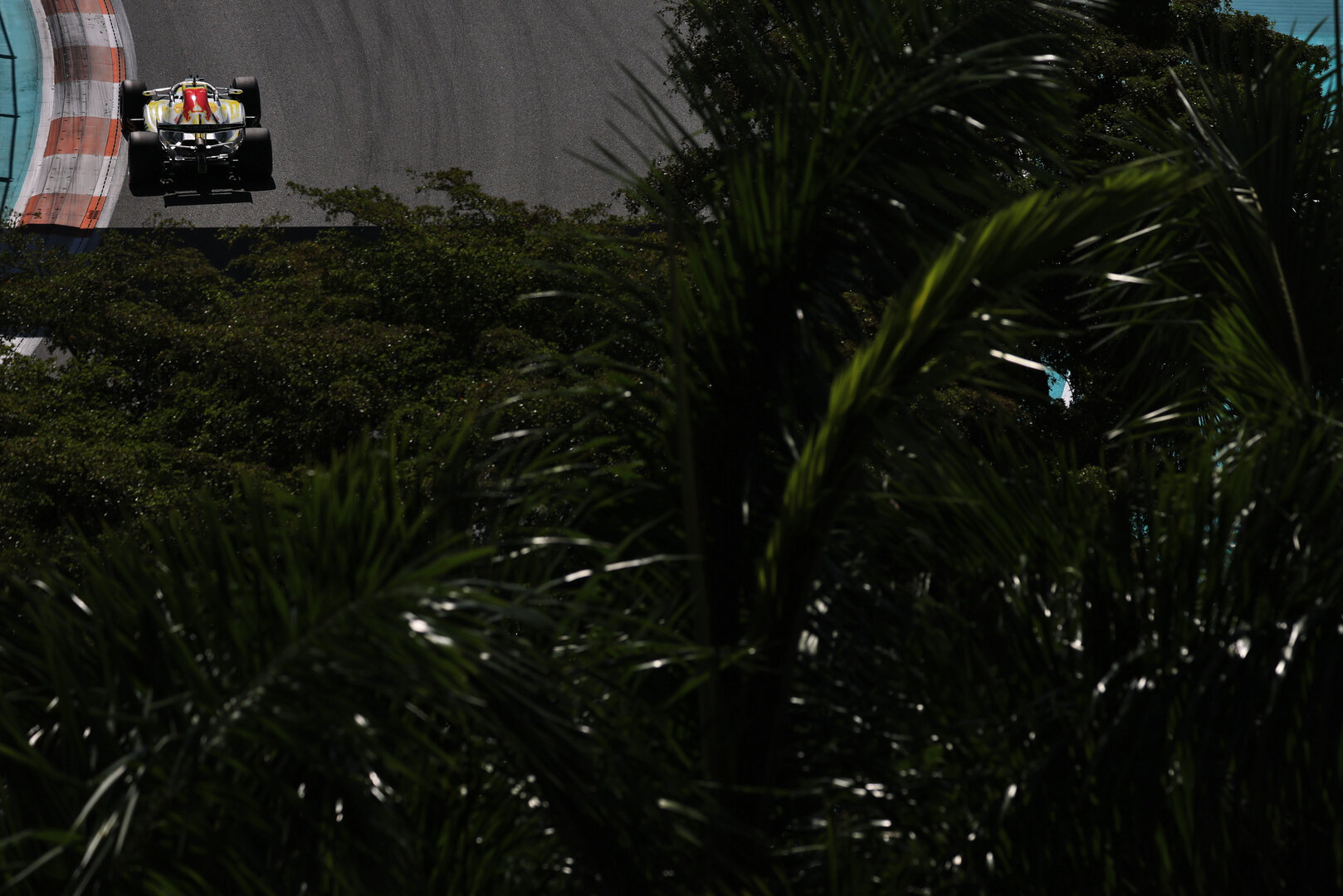 GP MIAMI, Arvid Lindblad (GBR) Racing Bulls Formula One Team VCARB 03.
02.05.2026. Formula 1 World Championship, Rd 4, Miami Grand Prix, Miami, Florida, USA, Sprint e Qualifiche Day.
- www.xpbimages.com, EMail: requests@xpbimages.com © Copyright: Charniaux / XPB Images