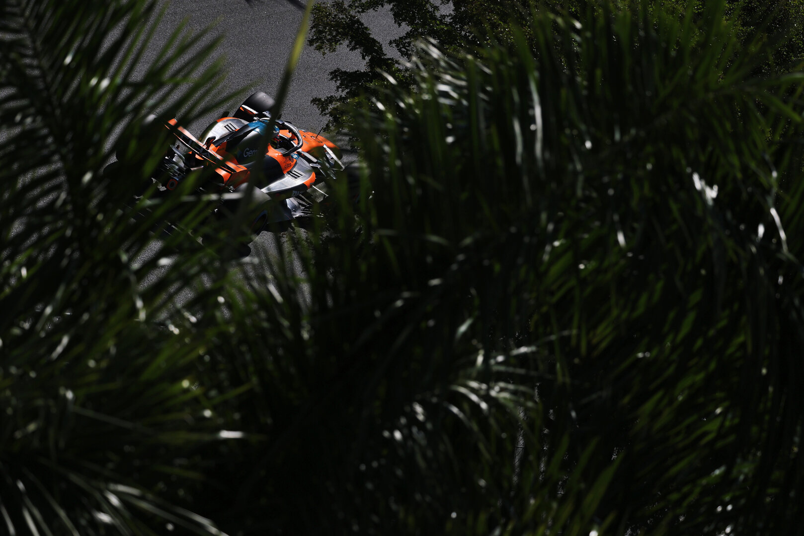 GP MIAMI, Oscar Piastri (AUS) McLaren F1 Team MCL40.
02.05.2026. Formula 1 World Championship, Rd 4, Miami Grand Prix, Miami, Florida, USA, Sprint e Qualifiche Day.
- www.xpbimages.com, EMail: requests@xpbimages.com © Copyright: Charniaux / XPB Images