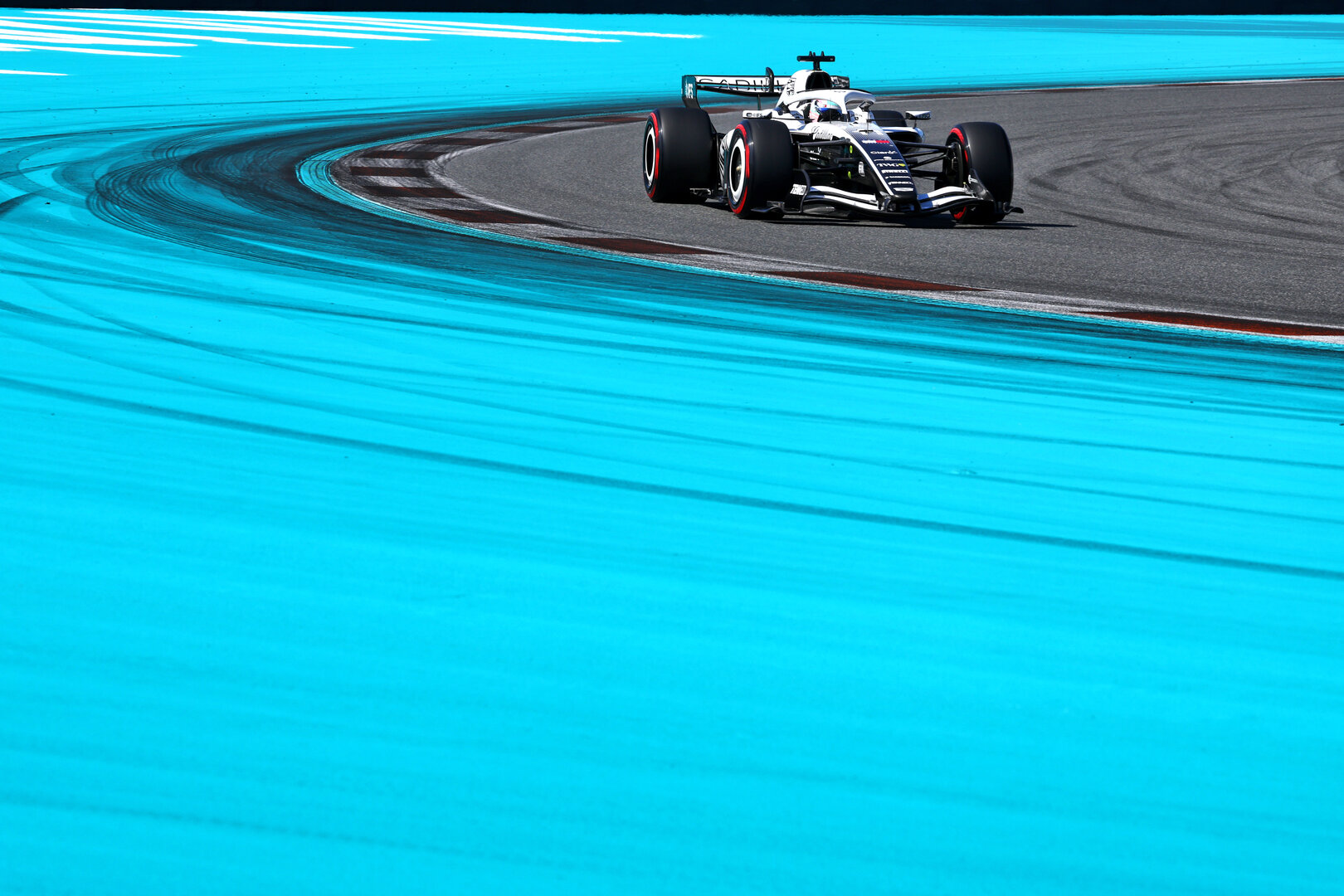GP MIAMI, Sergio Perez (MEX) Cadillac Formula 1 Team MAC-26.
02.05.2026. Formula 1 World Championship, Rd 4, Miami Grand Prix, Miami, Florida, USA, Sprint e Qualifiche Day.
- www.xpbimages.com, EMail: requests@xpbimages.com © Copyright: Patching / XPB Images
