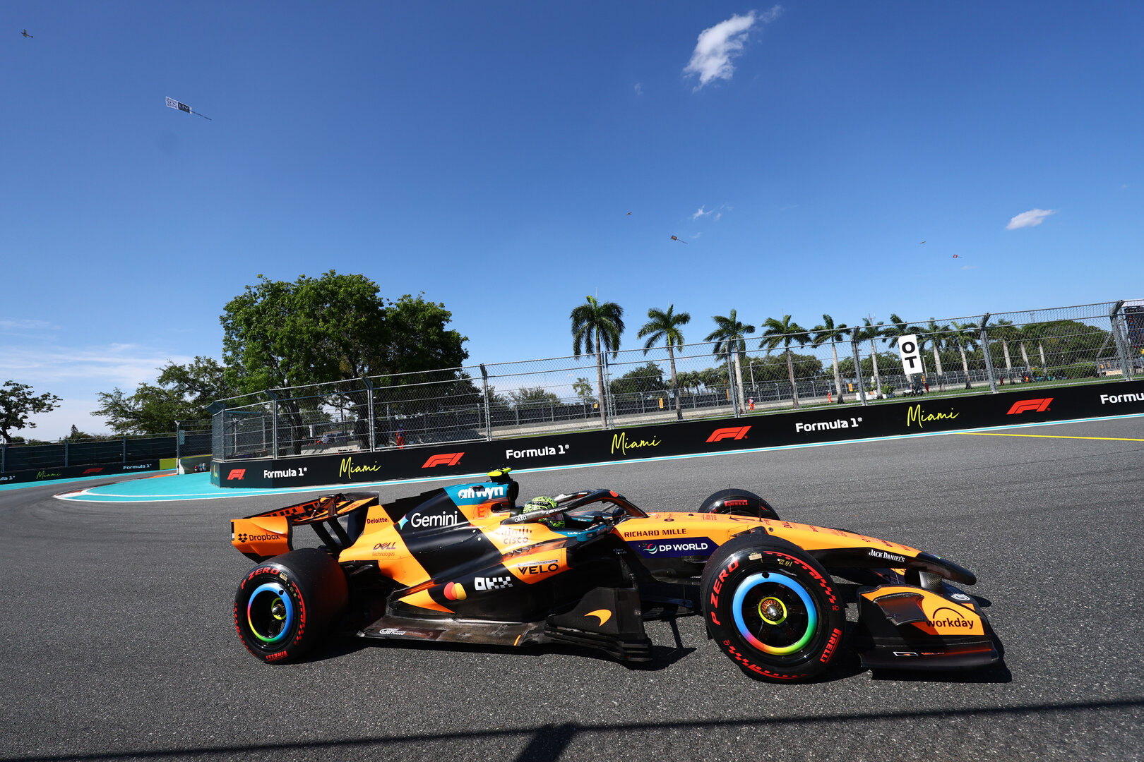 GP MIAMI, Lando Norris (GBR) McLaren F1 Team MCL40.
02.05.2026. Formula 1 World Championship, Rd 4, Miami Grand Prix, Miami, Florida, USA, Sprint e Qualifiche Day.
- www.xpbimages.com, EMail: requests@xpbimages.com © Copyright: Bearne / XPB Images