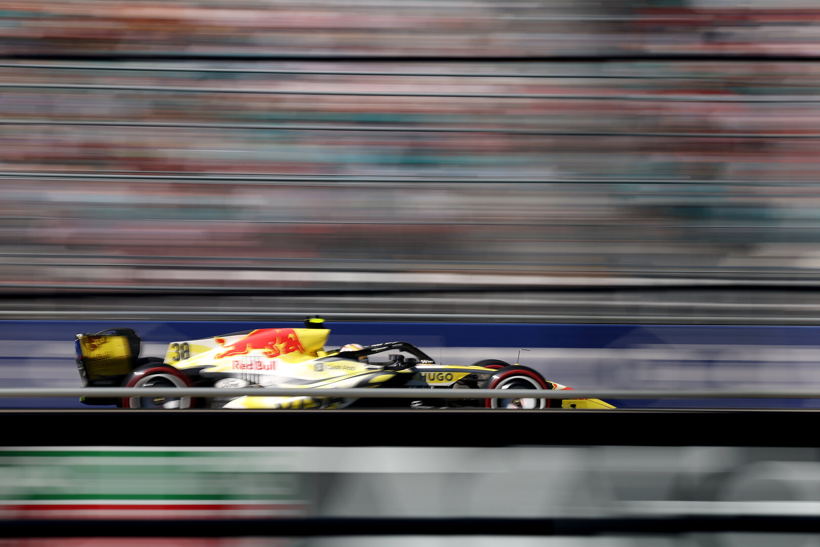 GP MIAMI, Liam Lawson (NZL) Racing Bulls Formula One Team VCARB 03.
02.05.2026. Formula 1 World Championship, Rd 4, Miami Grand Prix, Miami, Florida, USA, Sprint e Qualifiche Day.
- www.xpbimages.com, EMail: requests@xpbimages.com © Copyright: Dunbar / XPB Images