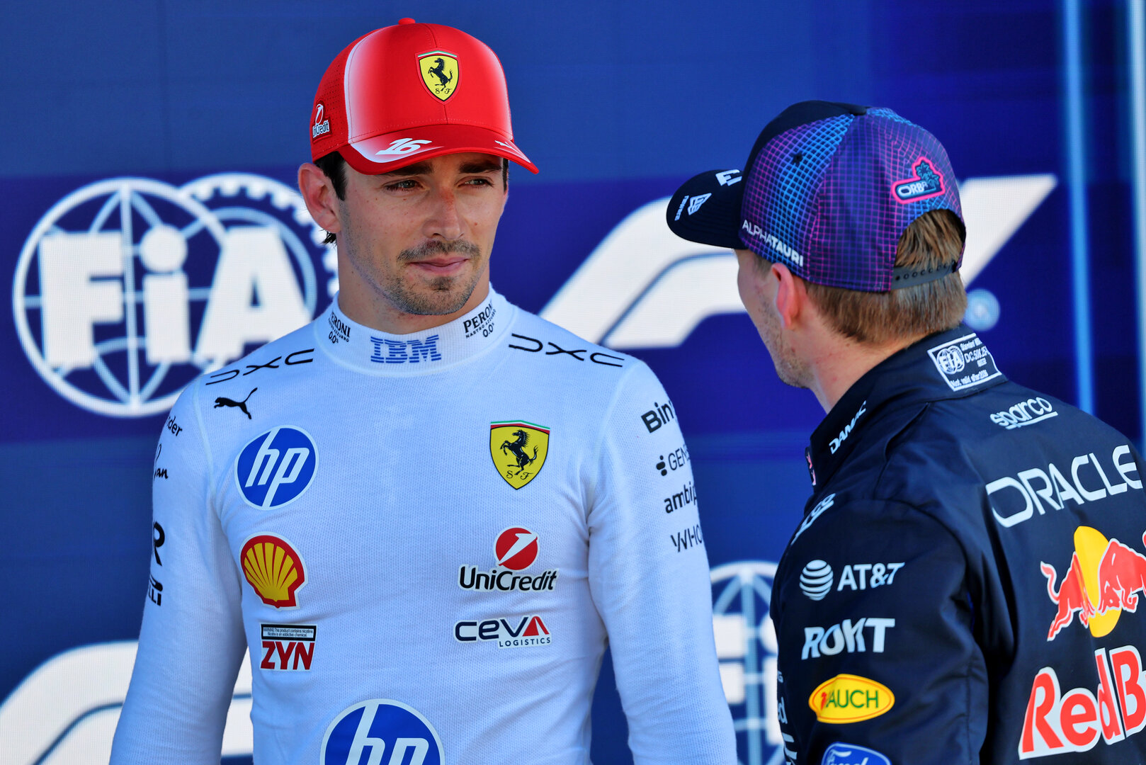 GP MIAMI, (L to R): Charles Leclerc (MON) Ferrari e Max Verstappen (NLD) Red Bull Racing in qualifying parc ferme.
02.05.2026. Formula 1 World Championship, Rd 4, Miami Grand Prix, Miami, Florida, USA, Sprint e Qualifiche Day.
- www.xpbimages.com, EMail: requests@xpbimages.com © Copyright: Batchelor / XPB Images