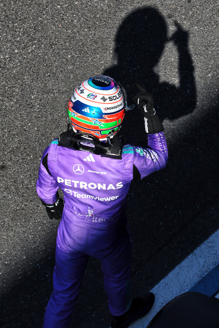 GP MIAMI, Andrea Kimi Antonelli (ITA) Mercedes AMG Formula One Team celebrates his pole position in qualifying parc ferme.
02.05.2026. Formula 1 World Championship, Rd 4, Miami Grand Prix, Miami, Florida, USA, Sprint e Qualifiche Day.
- www.xpbimages.com, EMail: requests@xpbimages.com © Copyright: Moy / XPB Images