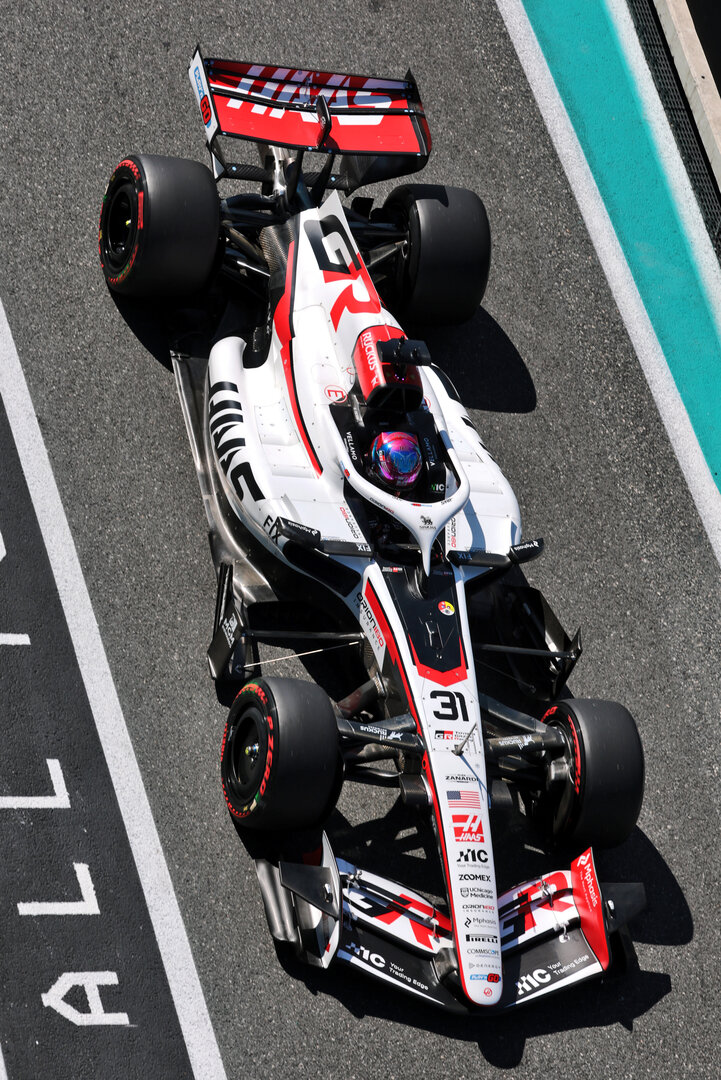 GP MIAMI, Esteban Ocon (FRA) Haas F1 Team VF-26.
02.05.2026. Formula 1 World Championship, Rd 4, Miami Grand Prix, Miami, Florida, USA, Sprint e Qualifiche Day.
- www.xpbimages.com, EMail: requests@xpbimages.com © Copyright: Moy / XPB Images