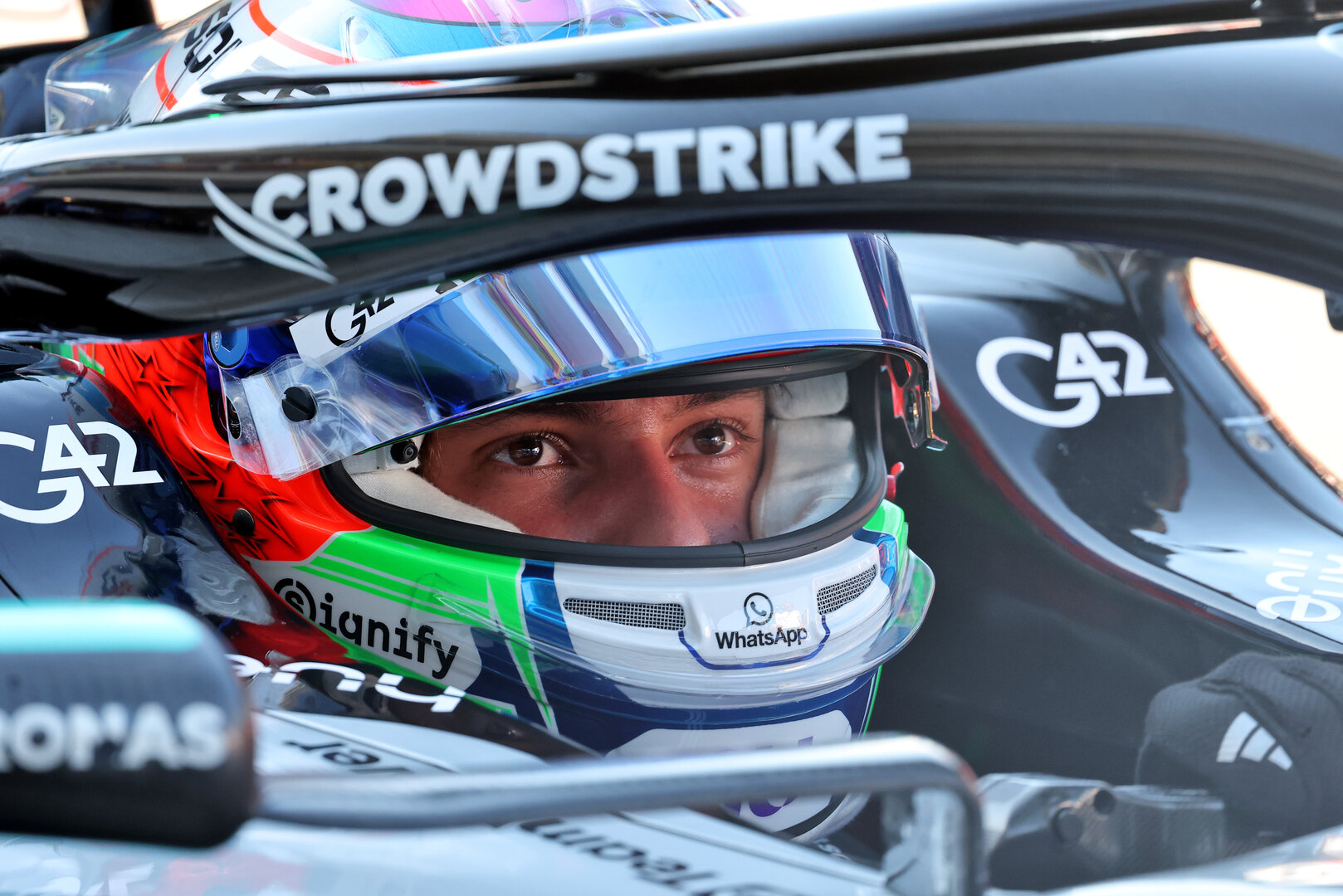 GP MIAMI, Andrea Kimi Antonelli (ITA) Mercedes AMG Formula One Team W17 in qualifying parc ferme.
02.05.2026. Formula 1 World Championship, Rd 4, Miami Grand Prix, Miami, Florida, USA, Sprint e Qualifiche Day.
- www.xpbimages.com, EMail: requests@xpbimages.com © Copyright: Charniaux / XPB Images