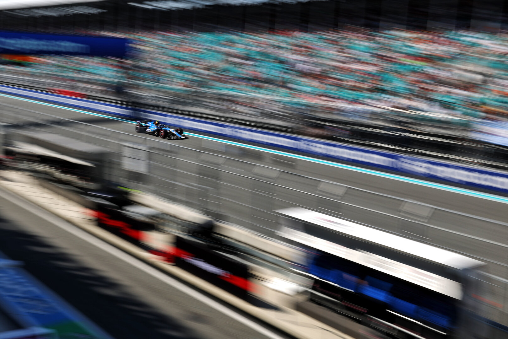 GP MIAMI, Carlos Sainz (ESP) Williams F1 Team FW48.
02.05.2026. Formula 1 World Championship, Rd 4, Miami Grand Prix, Miami, Florida, USA, Sprint e Qualifiche Day.
 - www.xpbimages.com, EMail: requests@xpbimages.com © Copyright: Rew / XPB Images