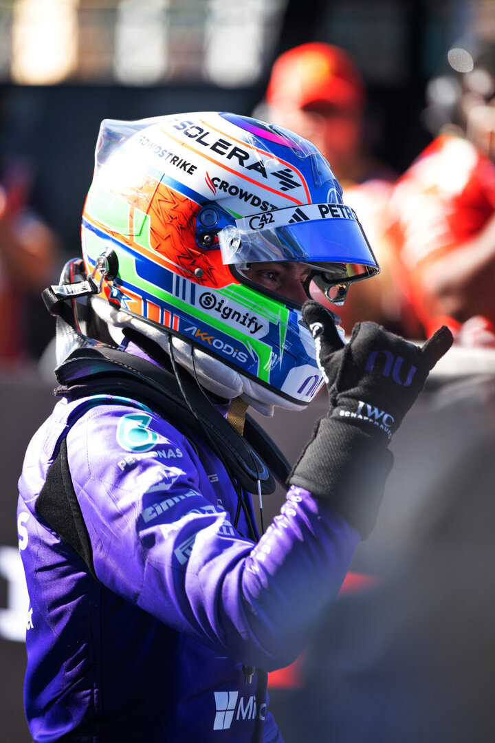 GP MIAMI, Andrea Kimi Antonelli (ITA) Mercedes AMG Formula One Team celebrates his pole position in qualifying parc ferme.
02.05.2026. Formula 1 World Championship, Rd 4, Miami Grand Prix, Miami, Florida, USA, Sprint e Qualifiche Day.
- www.xpbimages.com, EMail: requests@xpbimages.com © Copyright: Price / XPB Images