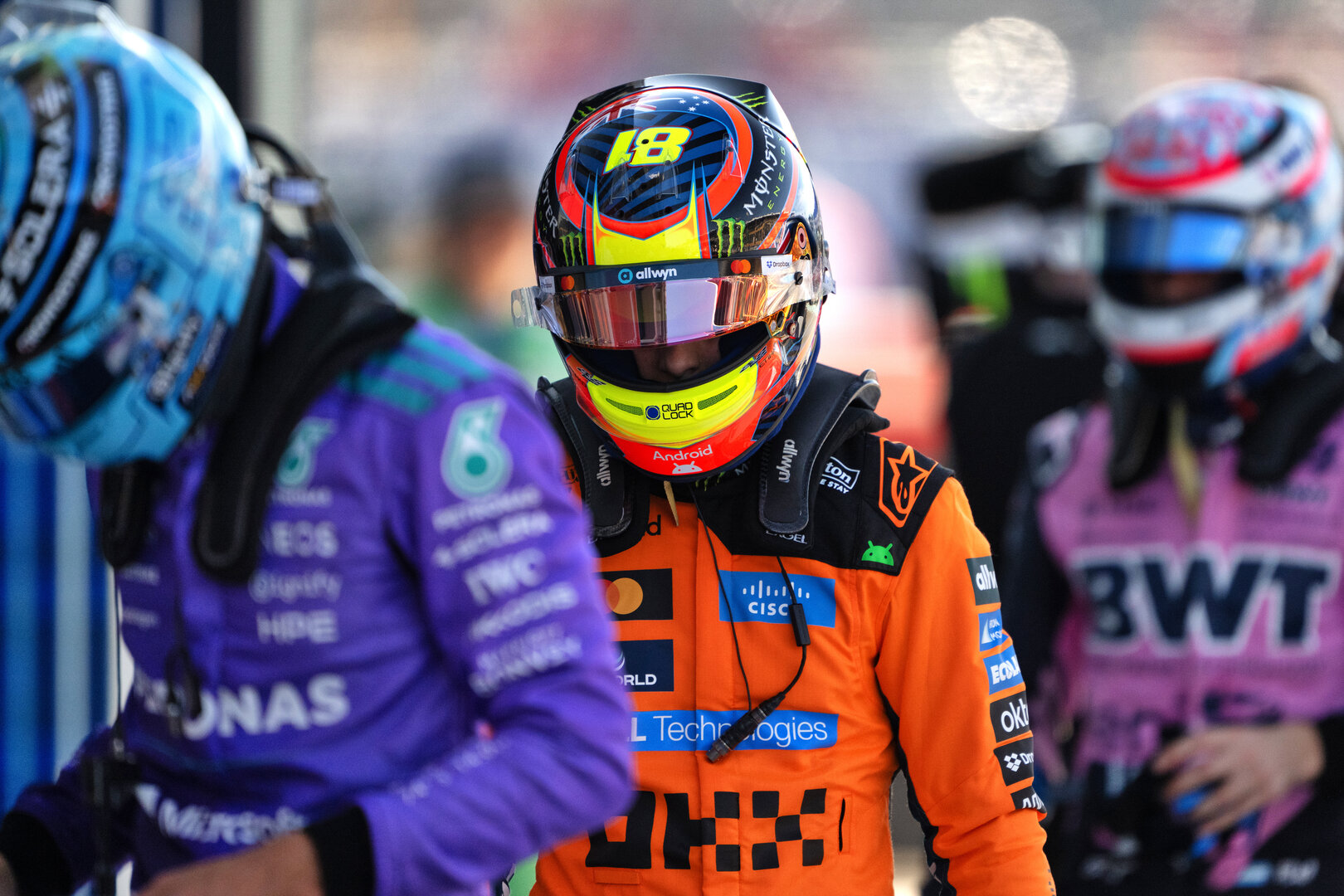 GP MIAMI, Oscar Piastri (AUS) McLaren F1 Team in qualifying parc ferme.
02.05.2026. Formula 1 World Championship, Rd 4, Miami Grand Prix, Miami, Florida, USA, Sprint e Qualifiche Day.
- www.xpbimages.com, EMail: requests@xpbimages.com © Copyright: Price / XPB Images