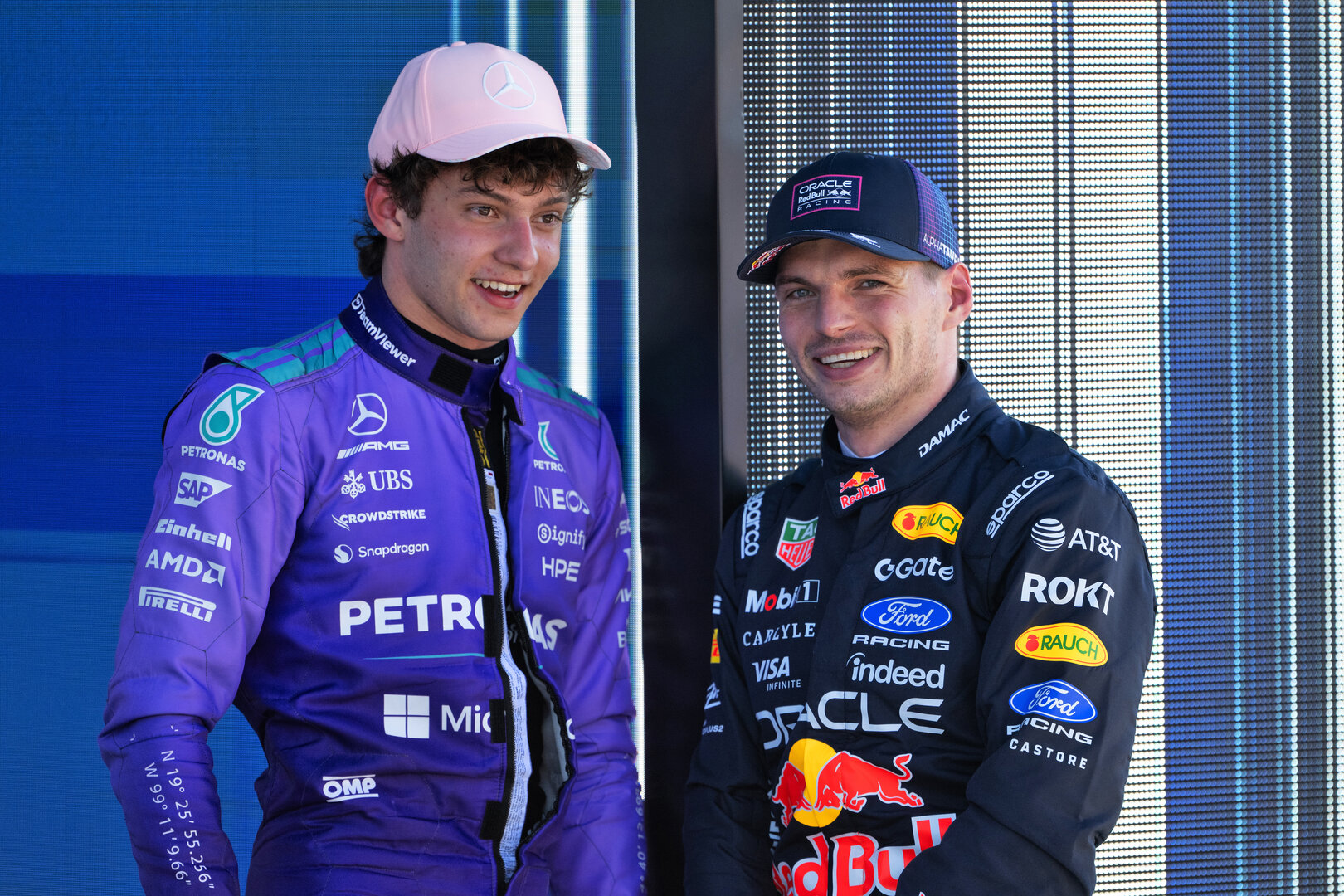 GP MIAMI, (L to R): pole sitter Andrea Kimi Antonelli (ITA) Mercedes AMG Formula One Team e Max Verstappen (NLD) Red Bull Racing in qualifying parc ferme.
02.05.2026. Formula 1 World Championship, Rd 4, Miami Grand Prix, Miami, Florida, USA, Sprint e Qualifiche Day.
- www.xpbimages.com, EMail: requests@xpbimages.com © Copyright: Price / XPB Images