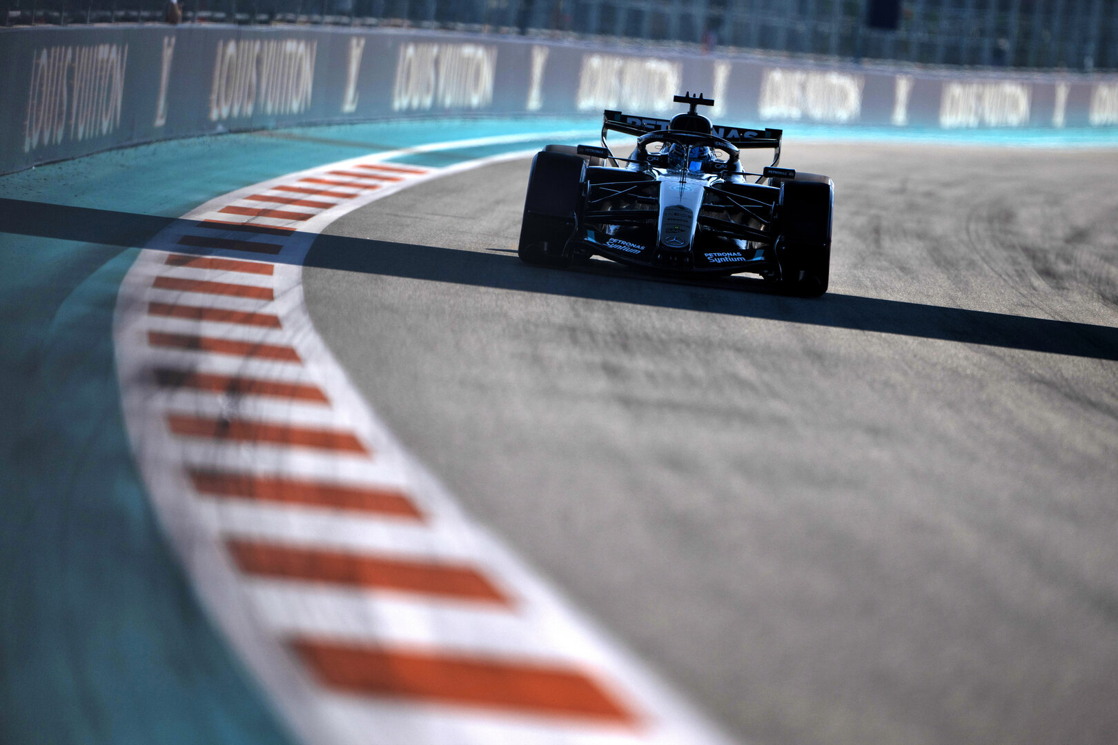 GP MIAMI, George Russell (GBR) Mercedes AMG Formula One Team W17.
02.05.2026. Formula 1 World Championship, Rd 4, Miami Grand Prix, Miami, Florida, USA, Sprint e Qualifiche Day.
- www.xpbimages.com, EMail: requests@xpbimages.com © Copyright: Price / XPB Images