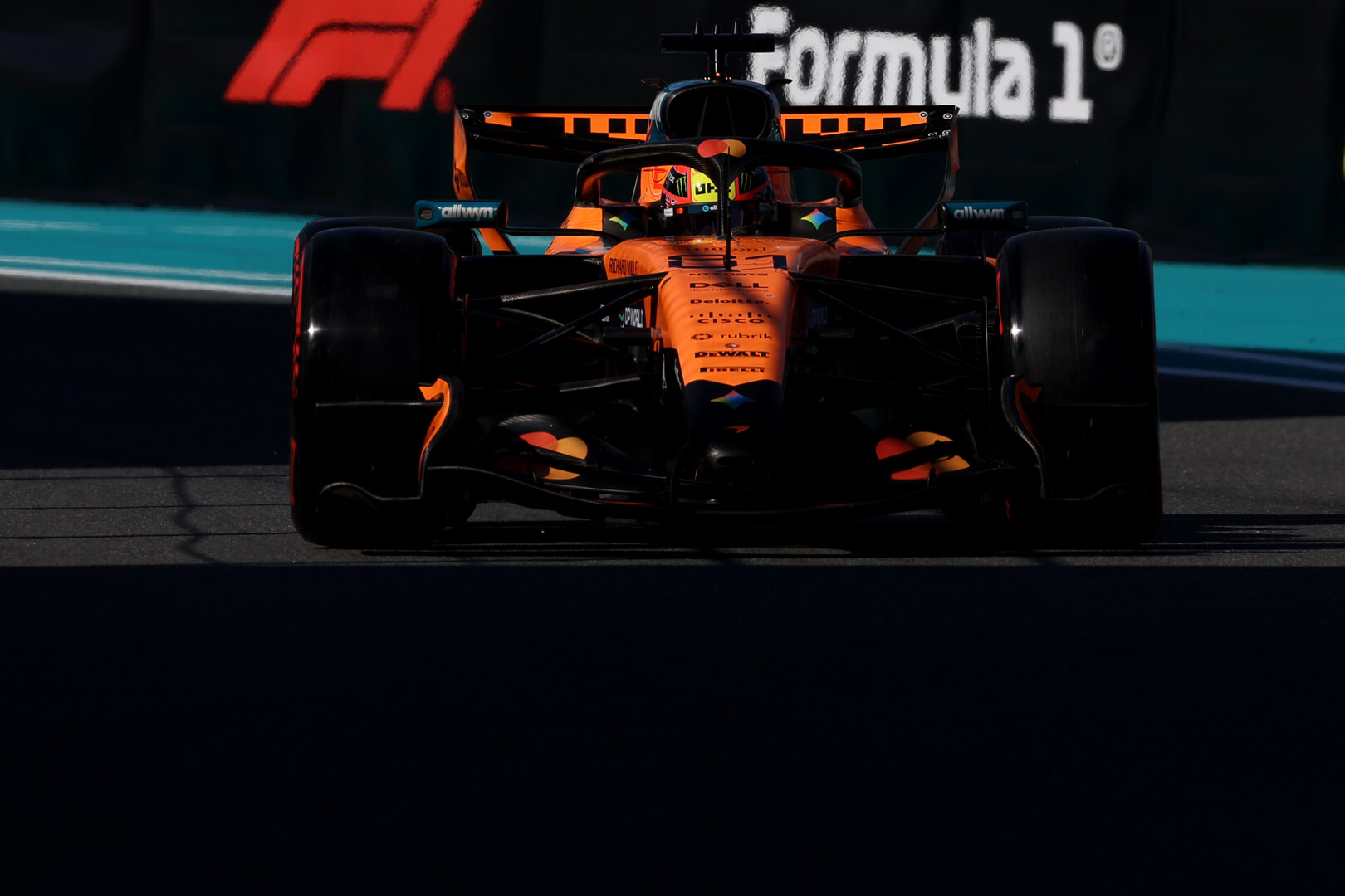 GP MIAMI, Oscar Piastri (AUS) McLaren F1 Team MCL40.
02.05.2026. Formula 1 World Championship, Rd 4, Miami Grand Prix, Miami, Florida, USA, Sprint e Qualifiche Day.
- www.xpbimages.com, EMail: requests@xpbimages.com © Copyright: Dunbar / XPB Images