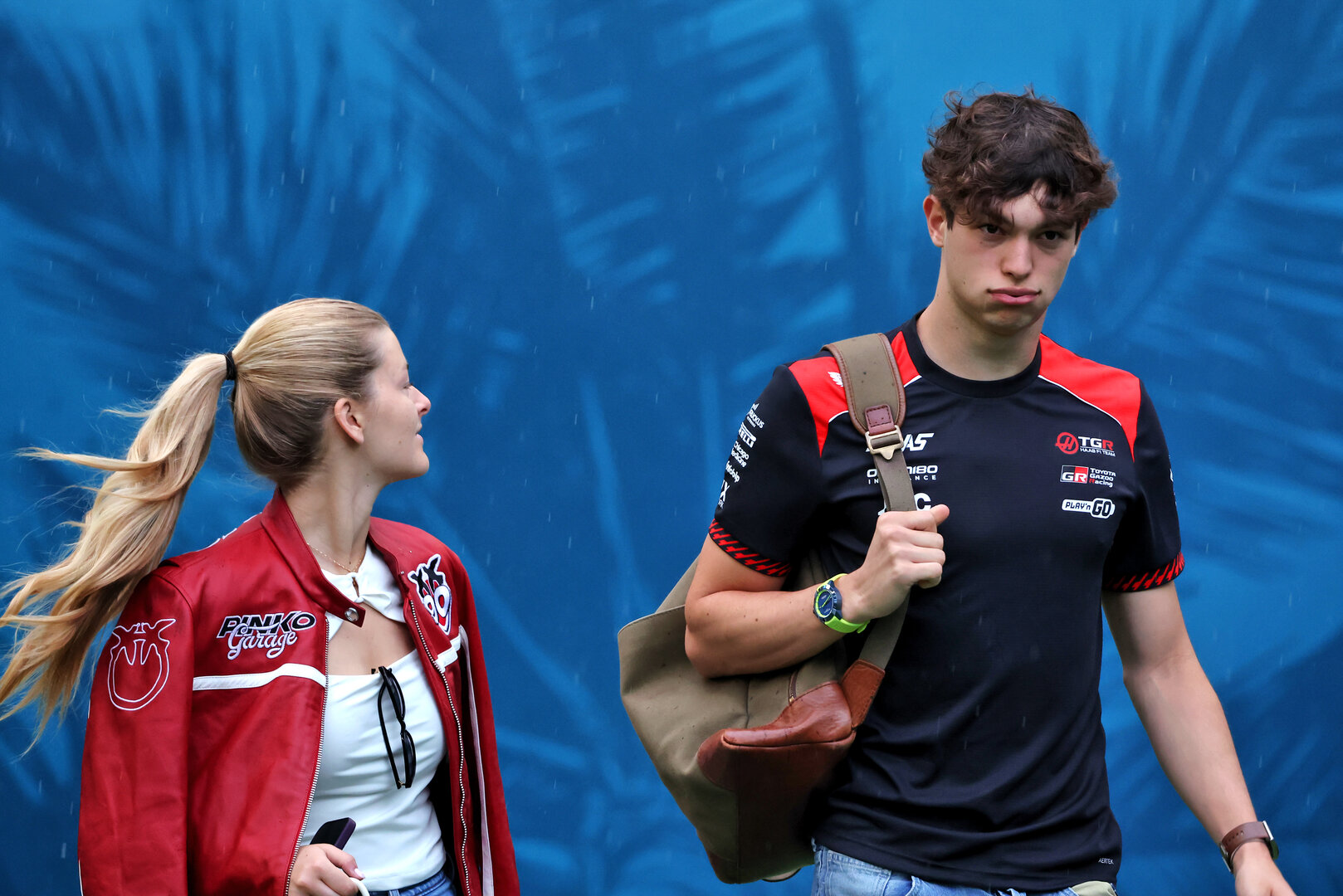 GP MIAMI, (L to R): Alicia Torriani with her boyfriend Oliver Bearman (GBR) Haas F1 Team.
03.05.2026. Formula 1 World Championship, Rd 4, Miami Grand Prix, Miami, Florida, USA, Gara Day.
 - www.xpbimages.com, EMail: requests@xpbimages.com © Copyright: Rew / XPB Images