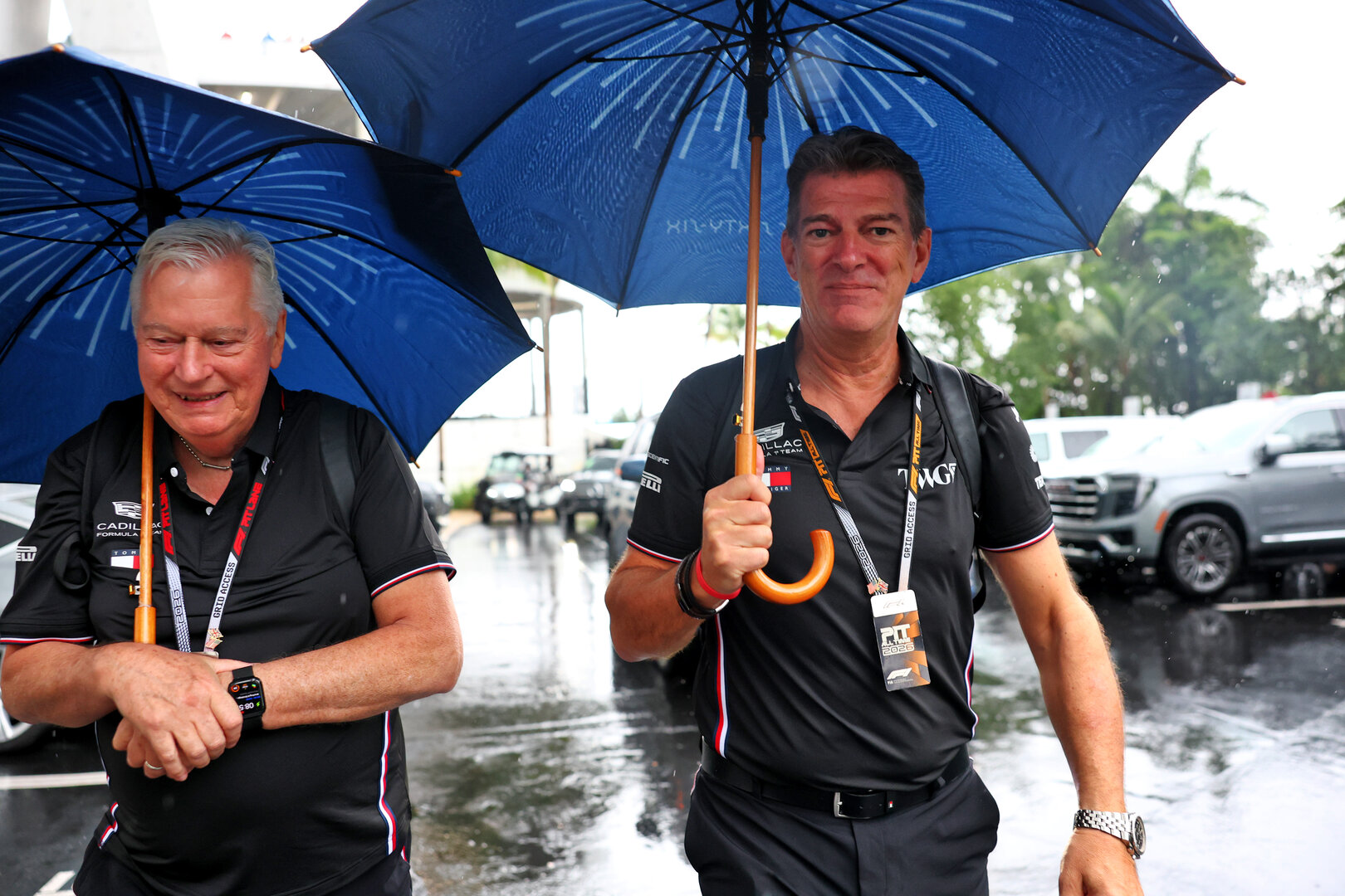 GP MIAMI, (L to R): Pat Symonds (GBR) Cadillac Formula 1 Team Executive Engineering Consultant e Graeme Lowdon (GBR) Cadillac Formula 1 Team, Team Principal.
03.05.2026. Formula 1 World Championship, Rd 4, Miami Grand Prix, Miami, Florida, USA, Gara Day.
- www.xpbimages.com, EMail: requests@xpbimages.com © Copyright: Bearne / XPB Images