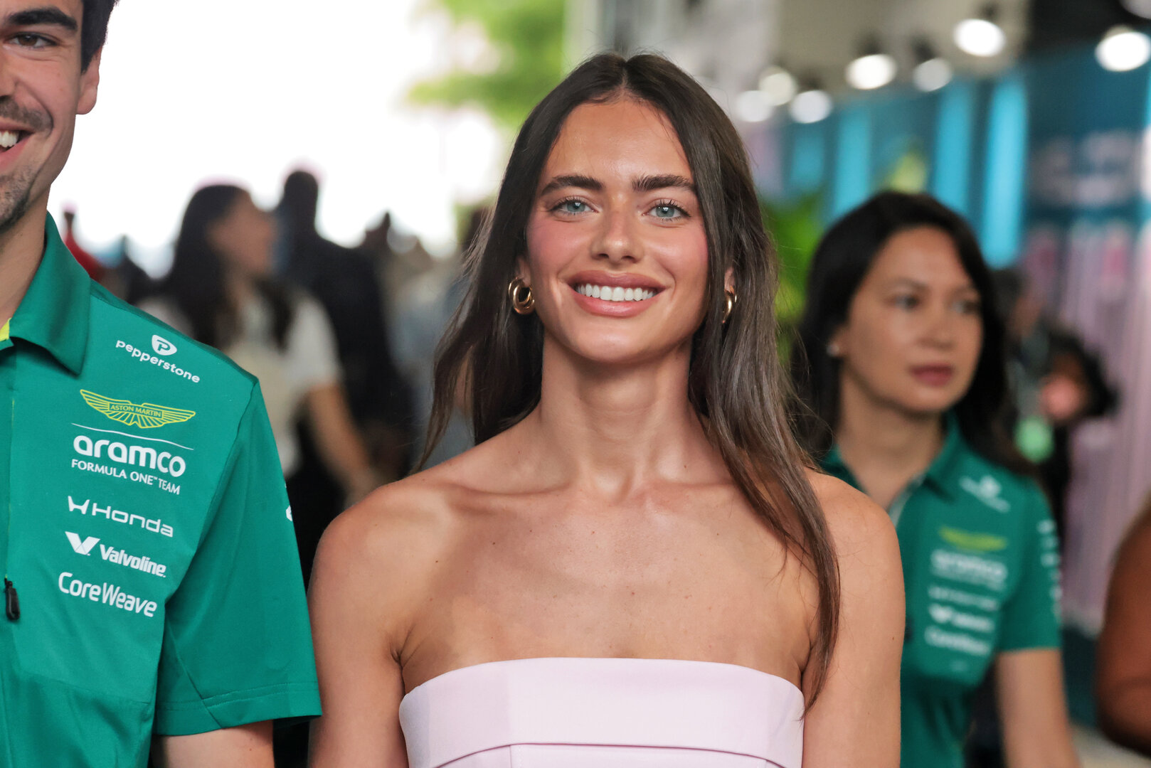 GP MIAMI, (L to R): Lance Stroll (CDN) Aston Martin F1 Team with his girlfrien Yael Shelbia (ISR) Model e Actress.
03.05.2026. Formula 1 World Championship, Rd 4, Miami Grand Prix, Miami, Florida, USA, Gara Day.
- www.xpbimages.com, EMail: requests@xpbimages.com © Copyright: Moy / XPB Images