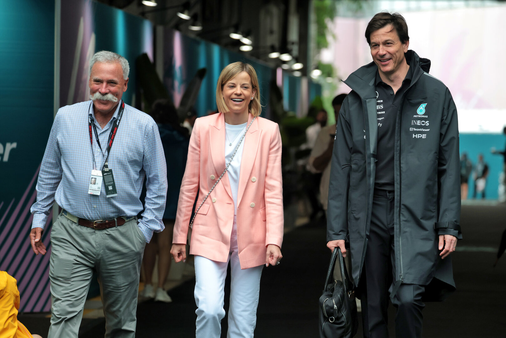 GP MIAMI, (L to R): Chase Carey (USA) Liberty Media Executive Committee Board Member with Susie Wolff (GBR) F1 Academy Managing Director e Toto Wolff (GER) Mercedes AMG Formula One Team Shareholder e Executive Director.
03.05.2026. Formula 1 World Championship, Rd 4, Miami Grand Prix, Miami, Florida, USA, Gara Day.
- www.xpbimages.com, EMail: requests@xpbimages.com © Copyright: Moy / XPB Images