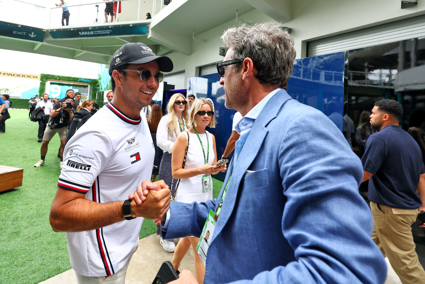GP MIAMI, (L to R): Sergio Perez (MEX) Cadillac Formula 1 Team with Patrick Dempsey (USA) Actor.
03.05.2026. Formula 1 World Championship, Rd 4, Miami Grand Prix, Miami, Florida, USA, Gara Day.
- www.xpbimages.com, EMail: requests@xpbimages.com © Copyright: Bearne / XPB Images