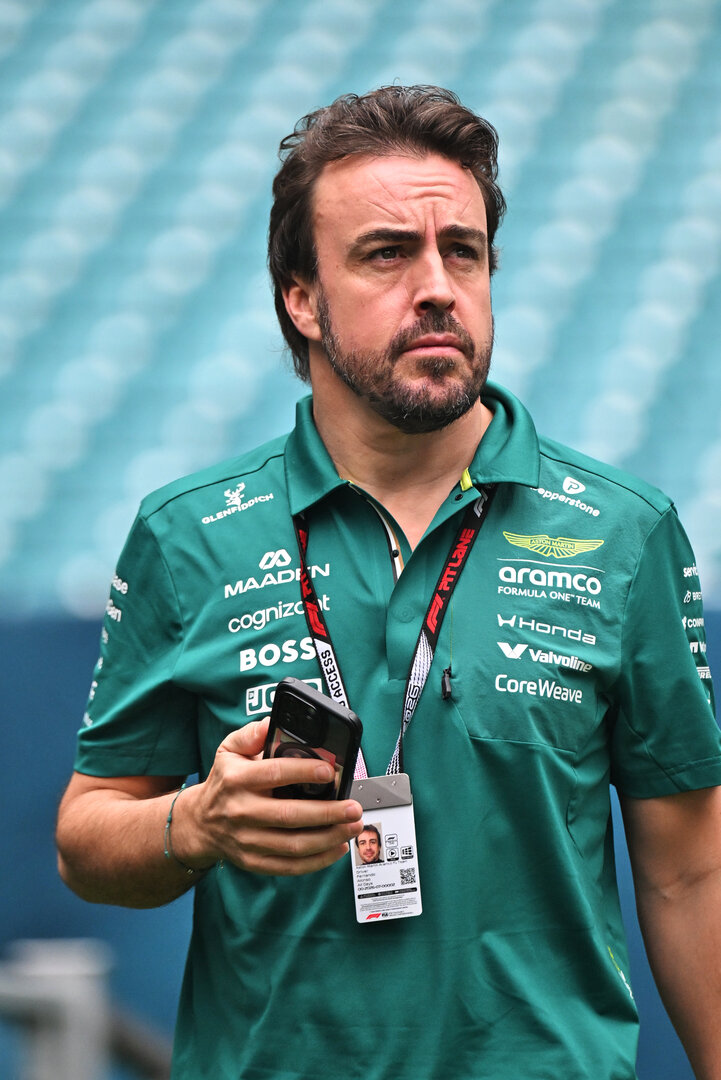 GP MIAMI, Fernando Alonso (ESP) Aston Martin F1 Team.
03.05.2026. Formula 1 World Championship, Rd 4, Miami Grand Prix, Miami, Florida, USA, Gara Day.
- www.xpbimages.com, EMail: requests@xpbimages.com © Copyright: Price / XPB Images