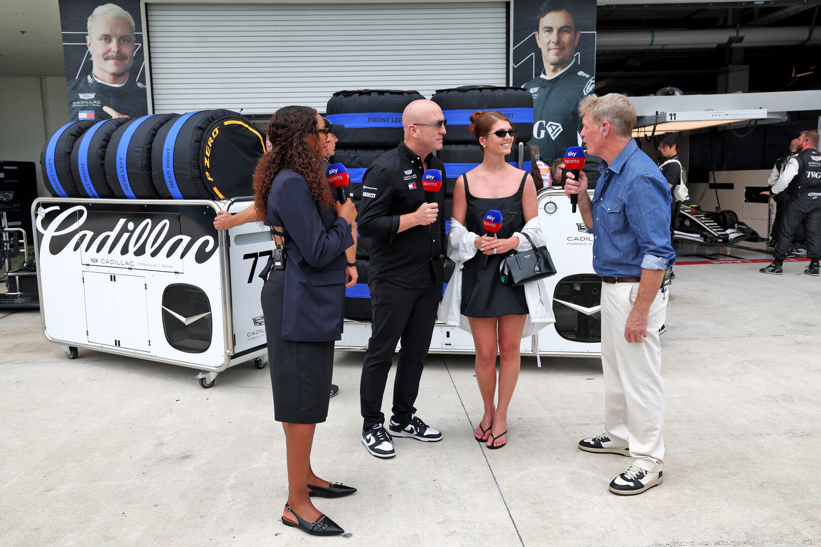 GP MIAMI, (L to R): Naomi Schiff (RWA) / (BEL) Sky Sports F1 Presenter; Dan Towriss (USA) Cadillac F1 Team e TWG Motorsports CEO; Cassidy Towriss (USA); e Simon Lazenby (GBR) Sky Sports F1 TV Presenter.
03.05.2026. Formula 1 World Championship, Rd 4, Miami Grand Prix, Miami, Florida, USA, Gara Day.
 - www.xpbimages.com, EMail: requests@xpbimages.com © Copyright: Rew / XPB Images