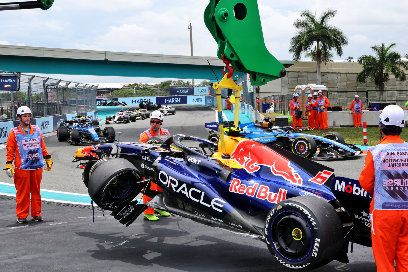 GP MIAMI, Isack Hadjar (FRA) Red Bull Racing RB22 crashed out of the race.
03.05.2026. Formula 1 World Championship, Rd 4, Miami Grand Prix, Miami, Florida, USA, Gara Day.
- www.xpbimages.com, EMail: requests@xpbimages.com © Copyright: Batchelor / XPB Images
