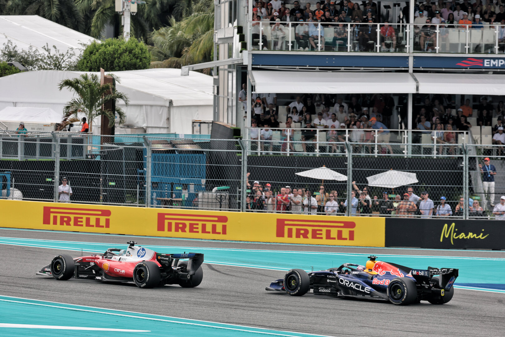 GP MIAMI, Charles Leclerc (MON) Ferrari SF-26 e Max Verstappen (NLD) Red Bull Racing RB22 battle for position.
03.05.2026. Formula 1 World Championship, Rd 4, Miami Grand Prix, Miami, Florida, USA, Gara Day.
- www.xpbimages.com, EMail: requests@xpbimages.com © Copyright: Moy / XPB Images