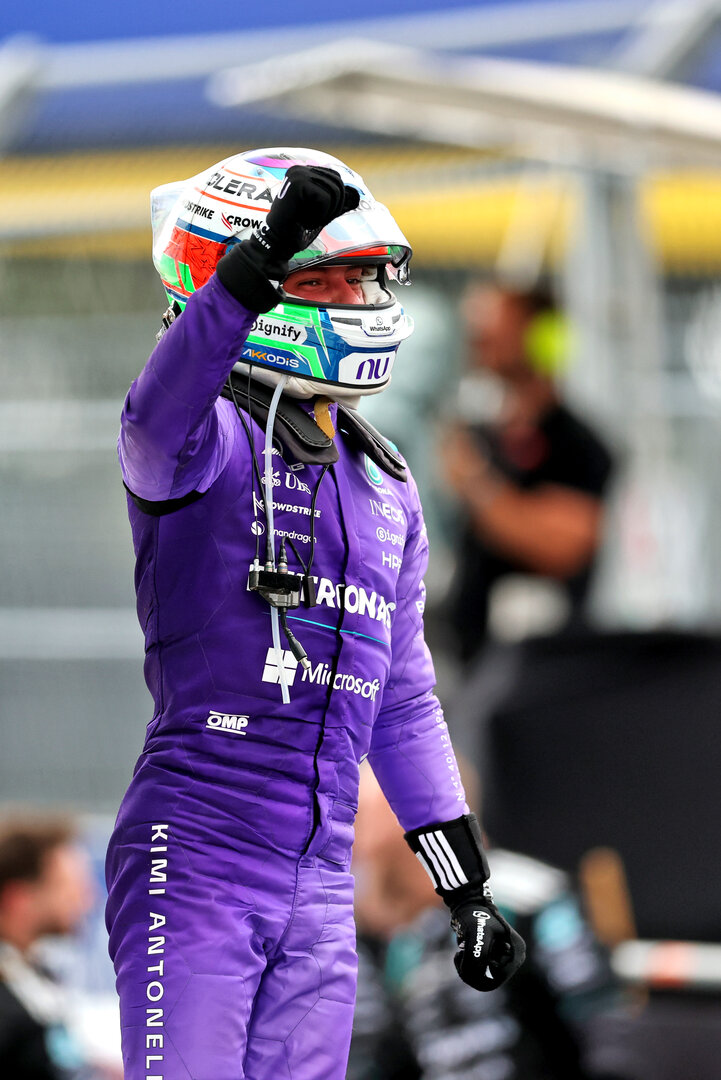 GP MIAMI, Gara winner Andrea Kimi Antonelli (ITA) Mercedes AMG Formula One Team celebrates in parc ferme.
03.05.2026. Formula 1 World Championship, Rd 4, Miami Grand Prix, Miami, Florida, USA, Gara Day.
- www.xpbimages.com, EMail: requests@xpbimages.com © Copyright: Charniaux / XPB Images