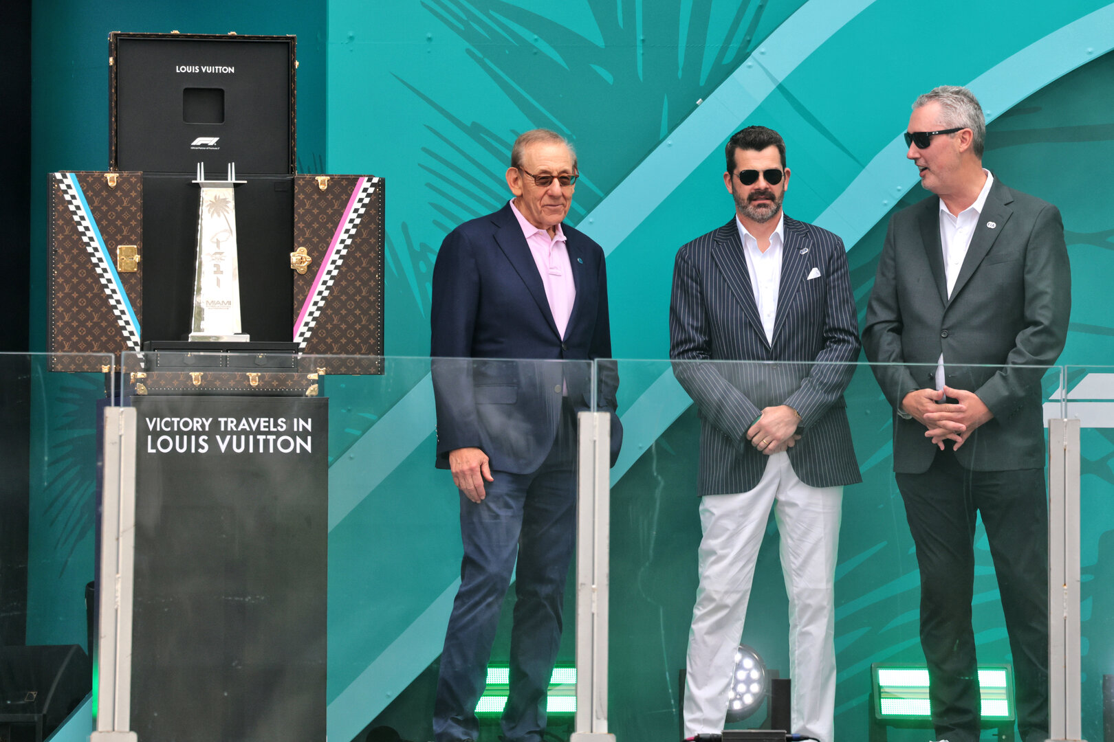 GP MIAMI, Podium dignitaries.
03.05.2026. Formula 1 World Championship, Rd 4, Miami Grand Prix, Miami, Florida, USA, Gara Day.
- www.xpbimages.com, EMail: requests@xpbimages.com © Copyright: Moy / XPB Images