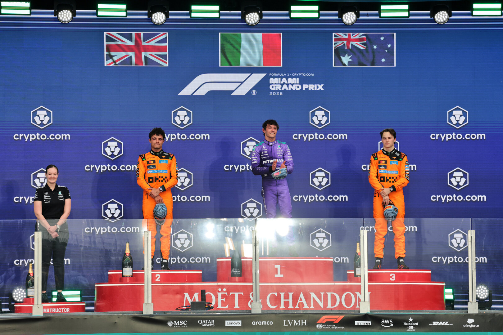 GP MIAMI, The podium (L to R): Amy Walker (GBR) Mercedes AMG F1 Formula One Team Trackside Operations Engineer; Lando Norris (GBR) McLaren F1 Team, second; Andrea Kimi Antonelli (ITA) Mercedes AMG Formula One Team, vincitore; Oscar Piastri (AUS) McLaren F1 Team, third.
03.05.2026. Formula 1 World Championship, Rd 4, Miami Grand Prix, Miami, Florida, USA, Gara Day.
- www.xpbimages.com, EMail: requests@xpbimages.com © Copyright: Moy / XPB Images