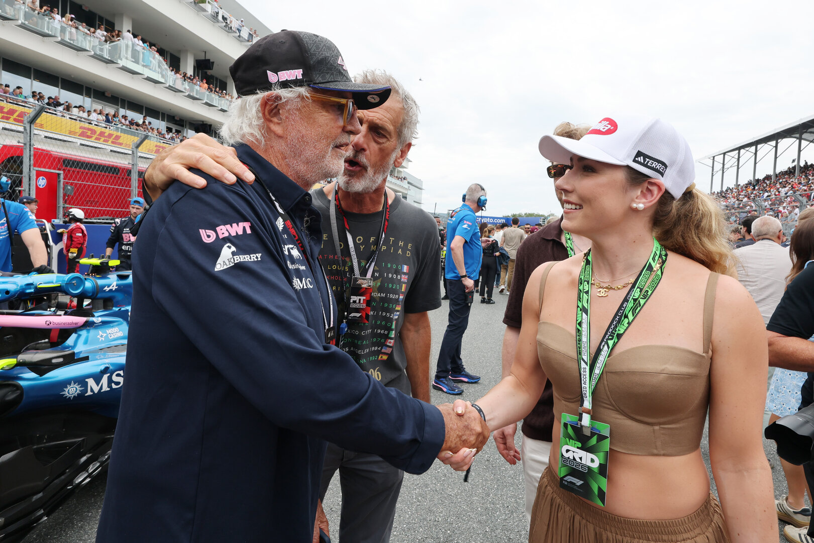 GP MIAMI, Flavio Briatore (ITA) Alpine F1 Team Executive Advisor (Left) with Mikaela Shiffrin (USA) Skier (Right) on the grid. 
03.05.2026. Formula 1 World Championship, Rd 4, Miami Grand Prix, Miami, Florida, USA, Gara Day.
- www.xpbimages.com, EMail: requests@xpbimages.com © Copyright: Moy / XPB Images