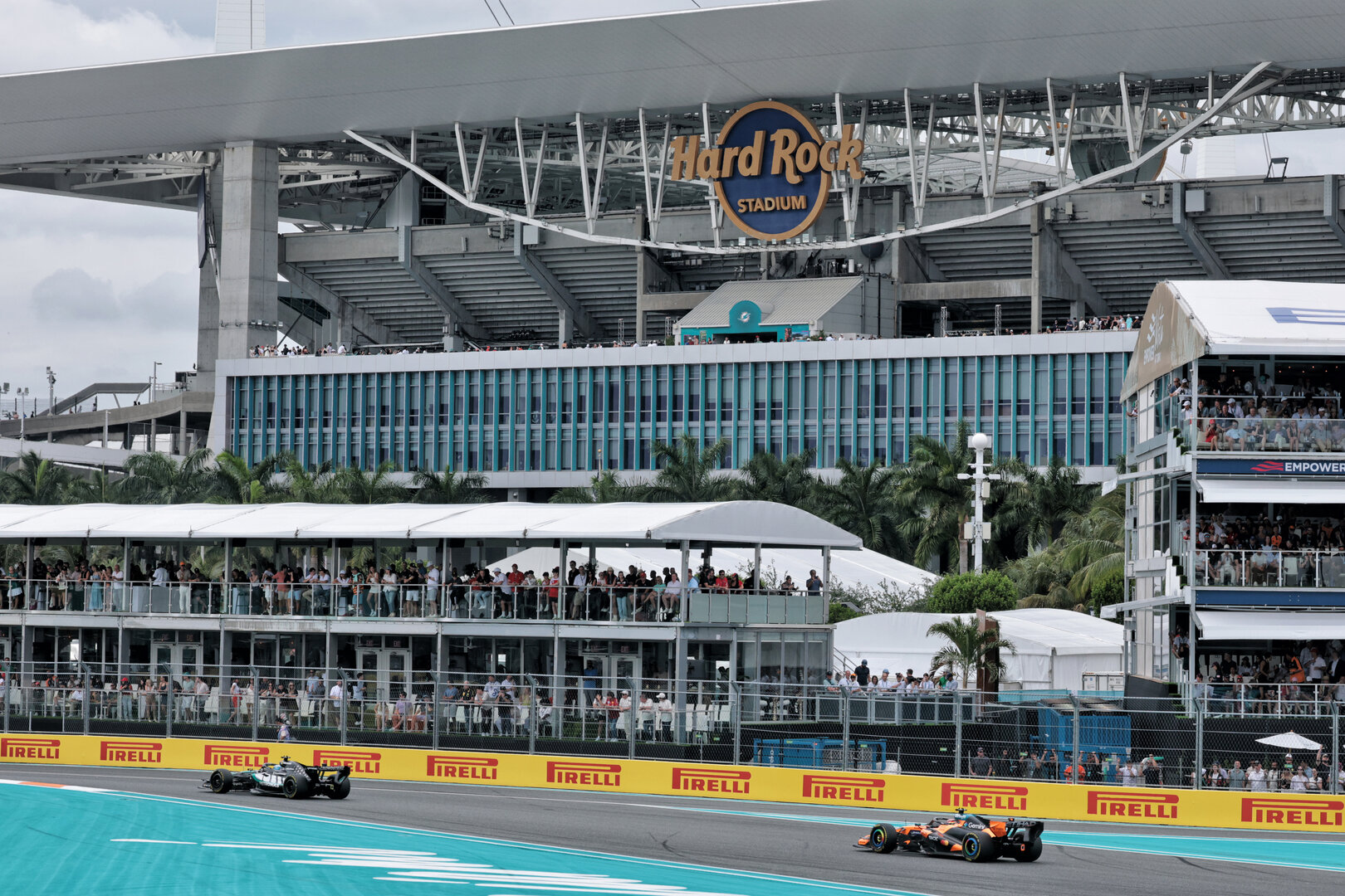 GP MIAMI, Oscar Piastri (AUS) McLaren F1 Team MCL40.
03.05.2026. Formula 1 World Championship, Rd 4, Miami Grand Prix, Miami, Florida, USA, Gara Day.
- www.xpbimages.com, EMail: requests@xpbimages.com © Copyright: Moy / XPB Images