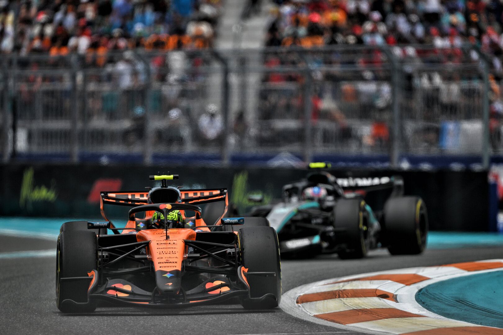 GP MIAMI, Lando Norris (GBR) McLaren F1 Team MCL40.
03.05.2026. Formula 1 World Championship, Rd 4, Miami Grand Prix, Miami, Florida, USA, Gara Day.
- www.xpbimages.com, EMail: requests@xpbimages.com © Copyright: Price / XPB Images