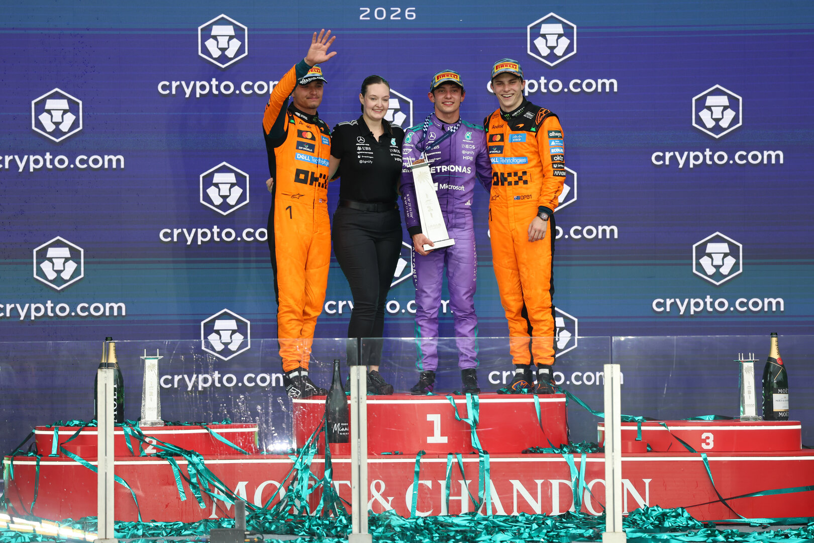 GP MIAMI, The podium (L to R): Lando Norris (GBR) McLaren F1 Team, second; Amy Walker (GBR) Mercedes AMG F1 Formula One Team Trackside Operations Engineer; Andrea Kimi Antonelli (ITA) Mercedes AMG Formula One Team, vincitore; Oscar Piastri (AUS) McLaren F1 Team, third.
03.05.2026. Formula 1 World Championship, Rd 4, Miami Grand Prix, Miami, Florida, USA, Gara Day.
 - www.xpbimages.com, EMail: requests@xpbimages.com © Copyright: Rew / XPB Images
