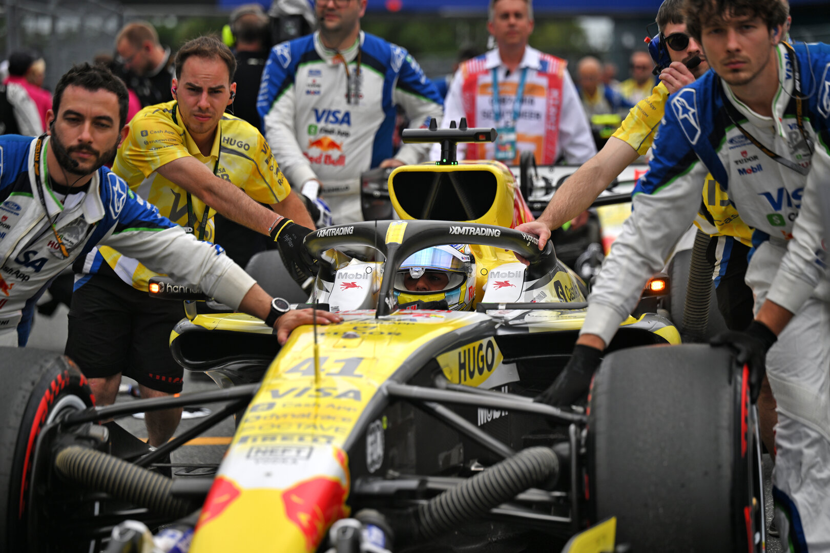 GP MIAMI, Arvid Lindblad (GBR) Racing Bulls Formula One Team VCARB 03 on the grid.
03.05.2026. Formula 1 World Championship, Rd 4, Miami Grand Prix, Miami, Florida, USA, Gara Day.
- www.xpbimages.com, EMail: requests@xpbimages.com © Copyright: Price / XPB Images