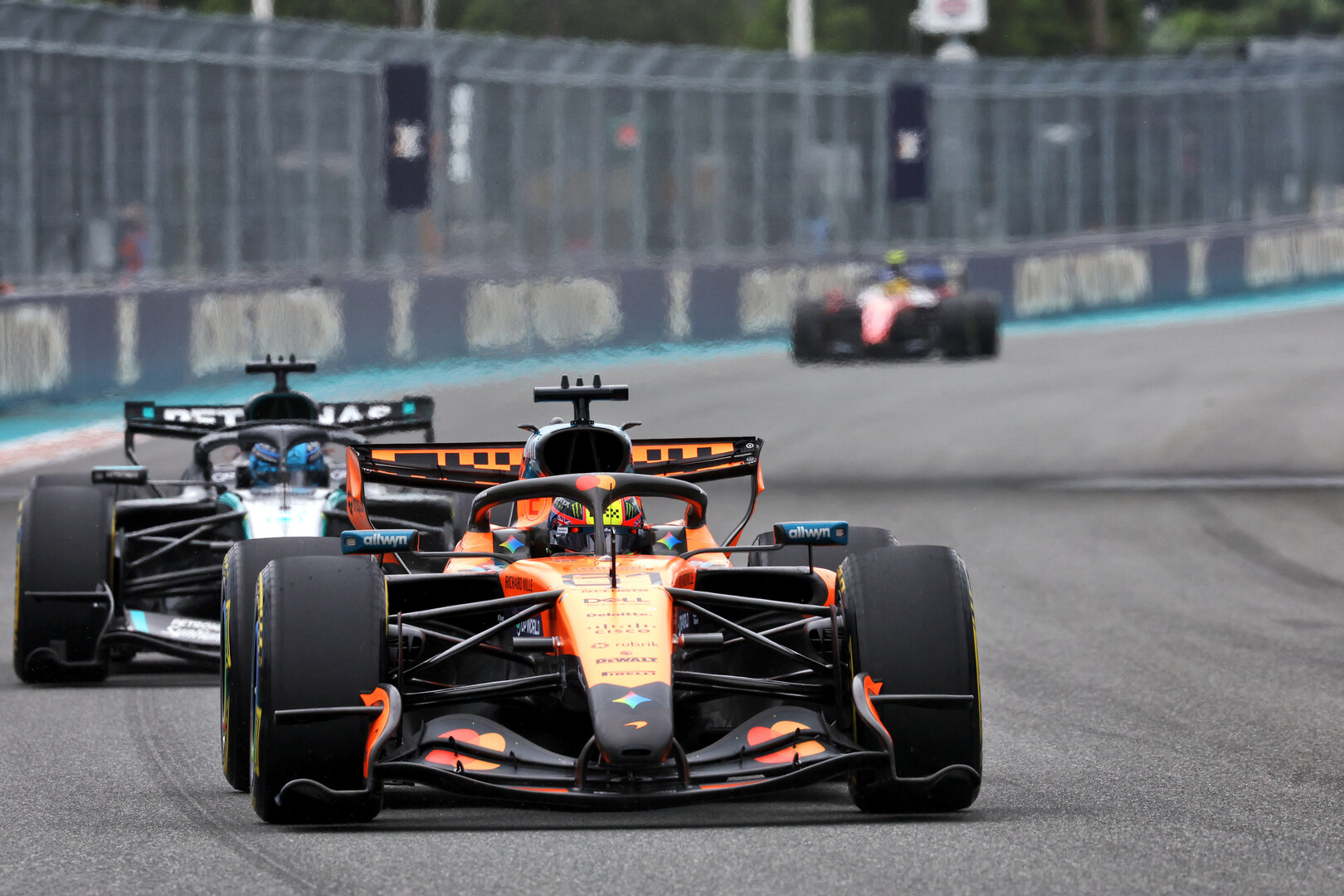 GP MIAMI, Oscar Piastri (AUS) McLaren F1 Team MCL40.
03.05.2026. Formula 1 World Championship, Rd 4, Miami Grand Prix, Miami, Florida, USA, Gara Day.
- www.xpbimages.com, EMail: requests@xpbimages.com © Copyright: Dunbar / XPB Images