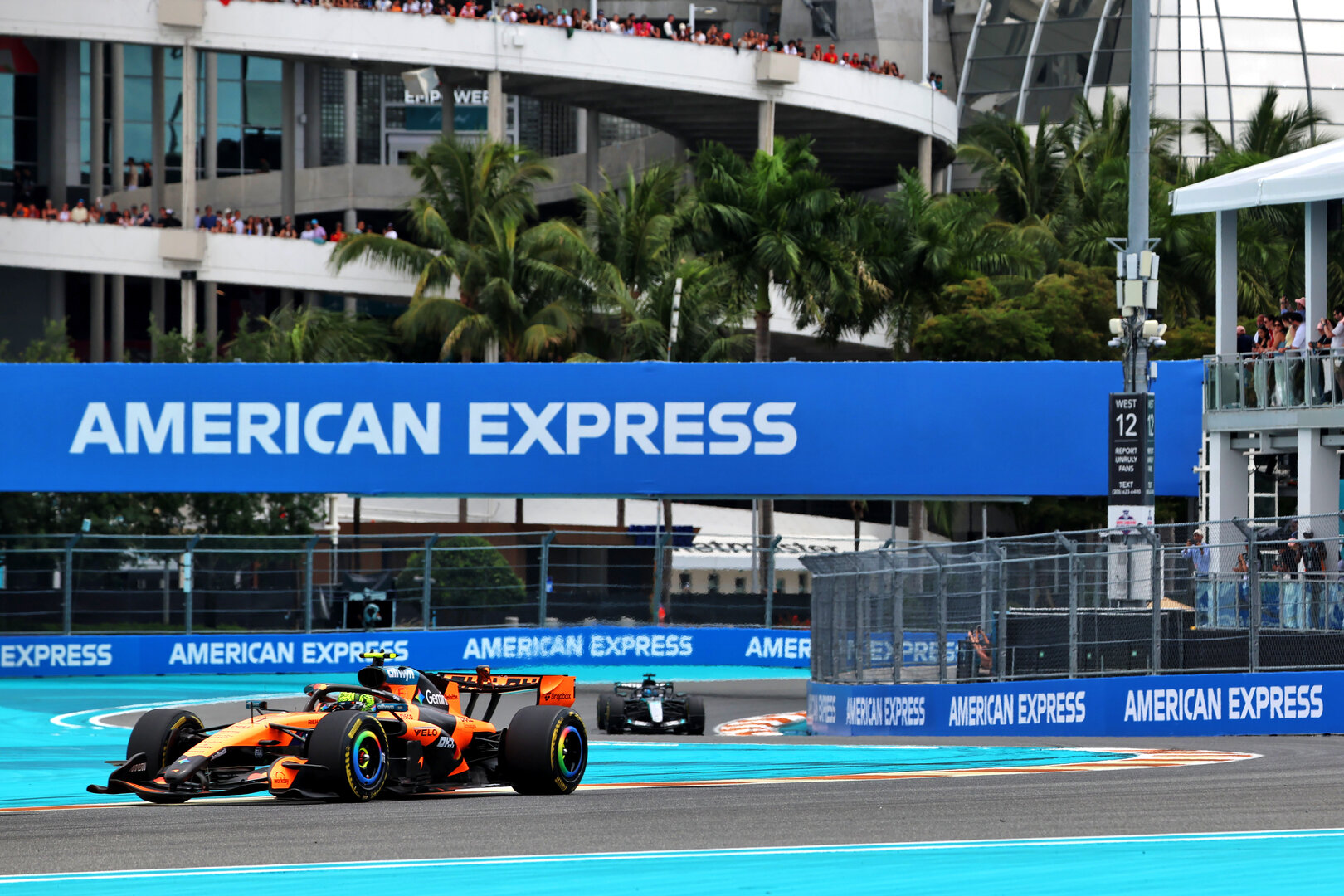 GP MIAMI, Lando Norris (GBR) McLaren F1 Team MCL40.
03.05.2026. Formula 1 World Championship, Rd 4, Miami Grand Prix, Miami, Florida, USA, Gara Day.
 - www.xpbimages.com, EMail: requests@xpbimages.com © Copyright: Rew / XPB Images