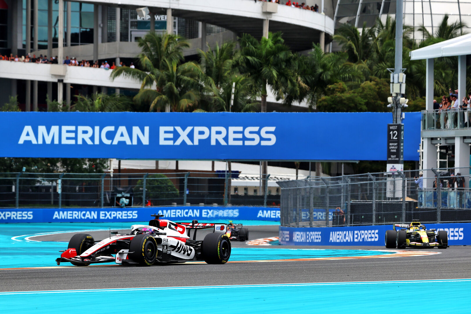 GP MIAMI, Esteban Ocon (FRA) Haas F1 Team VF-26.
03.05.2026. Formula 1 World Championship, Rd 4, Miami Grand Prix, Miami, Florida, USA, Gara Day.
- www.xpbimages.com, EMail: requests@xpbimages.com © Copyright: Rew / XPB Images