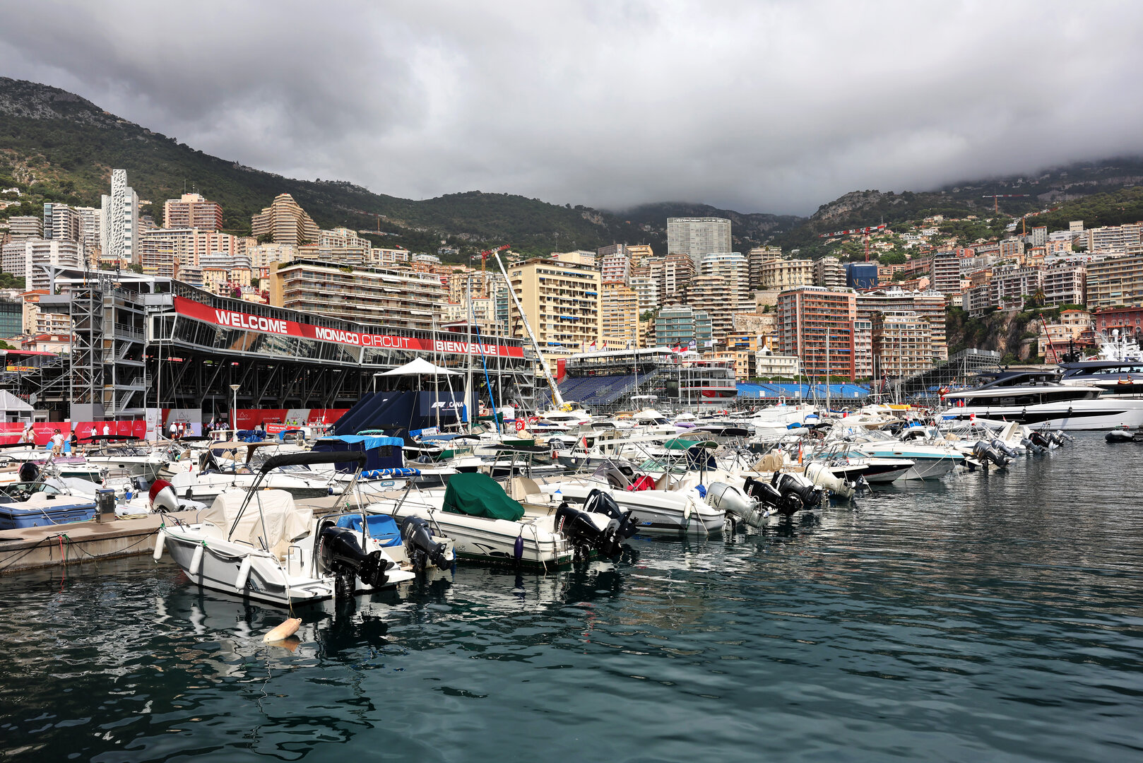 GP MONACO, Circuit Atmosfera - Boats in the scenic Monaco Harbour.
04.06.2026. Formula 1 World Championship, Rd 6, Monaco Grand Prix, Monte Carlo, Monaco, Preparation Day.
- www.xpbimages.com, EMail: requests@xpbimages.com © Copyright: Rew / XPB Images