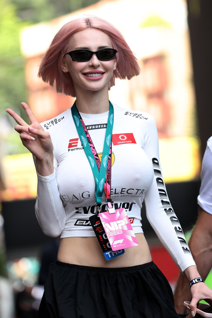 GP MONACO, Maria Alexandrova, Model.
04.06.2026. Formula 1 World Championship, Rd 6, Monaco Grand Prix, Monte Carlo, Monaco, Preparation Day.
- www.xpbimages.com, EMail: requests@xpbimages.com © Copyright: Bearne / XPB Images