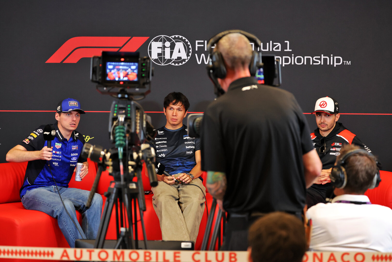 GP MONACO, (L to R): Max Verstappen (NLD) Red Bull Racing; Alexander Albon (THA) Williams F1 Team; e Esteban Ocon (FRA) Haas F1 Team, in the FIA Press Conference.
04.06.2026. Formula 1 World Championship, Rd 6, Monaco Grand Prix, Monte Carlo, Monaco, Preparation Day.
- www.xpbimages.com, EMail: requests@xpbimages.com © Copyright: Rew / XPB Images
