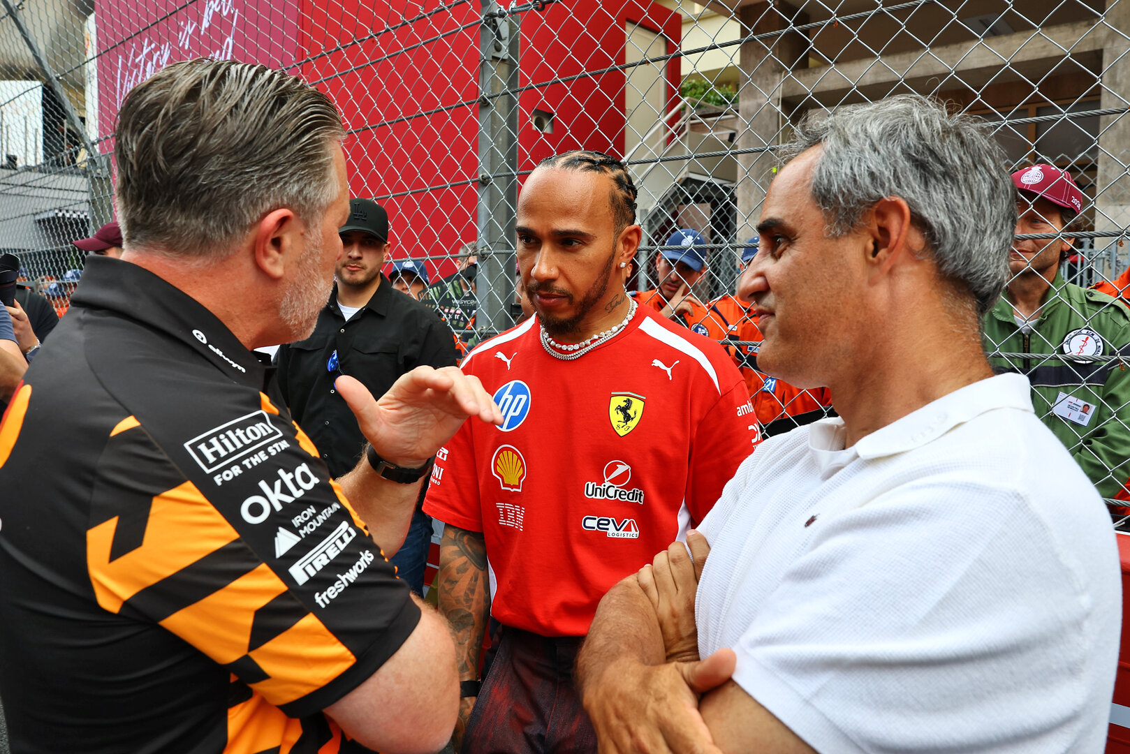 GP MONACO, (L to R): Zak Brown (USA) McLaren F1 Team Executive Director with Lewis Hamilton (GBR) Ferrari e Juan Pablo Montoya (COL).
04.06.2026. Formula 1 World Championship, Rd 6, Monaco Grand Prix, Monte Carlo, Monaco, Preparation Day.
- www.xpbimages.com, EMail: requests@xpbimages.com © Copyright: XPB Images