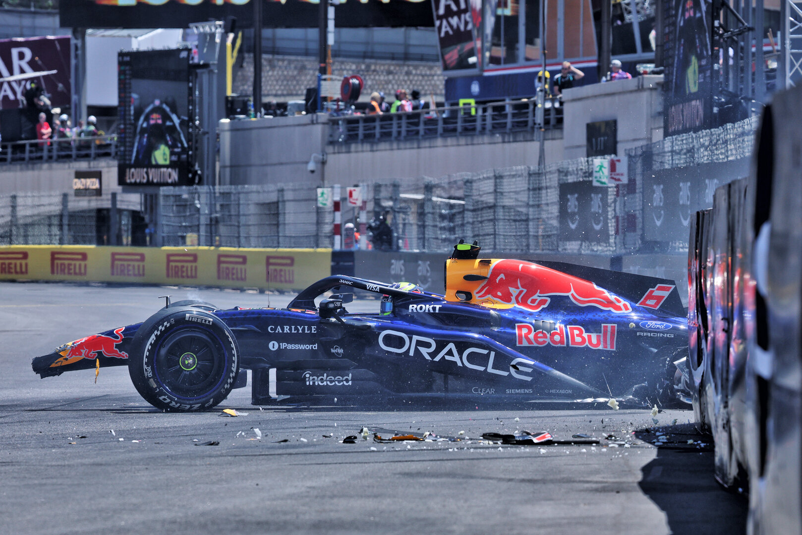 GP MONACO, Isack Hadjar (FRA) Red Bull Racing RB22 crashed in the first practice session.
05.06.2026. Formula 1 World Championship, Rd 6, Monaco Grand Prix, Monte Carlo, Monaco, Practice Day.
- www.xpbimages.com, EMail: requests@xpbimages.com © Copyright: Batchelor / XPB Images