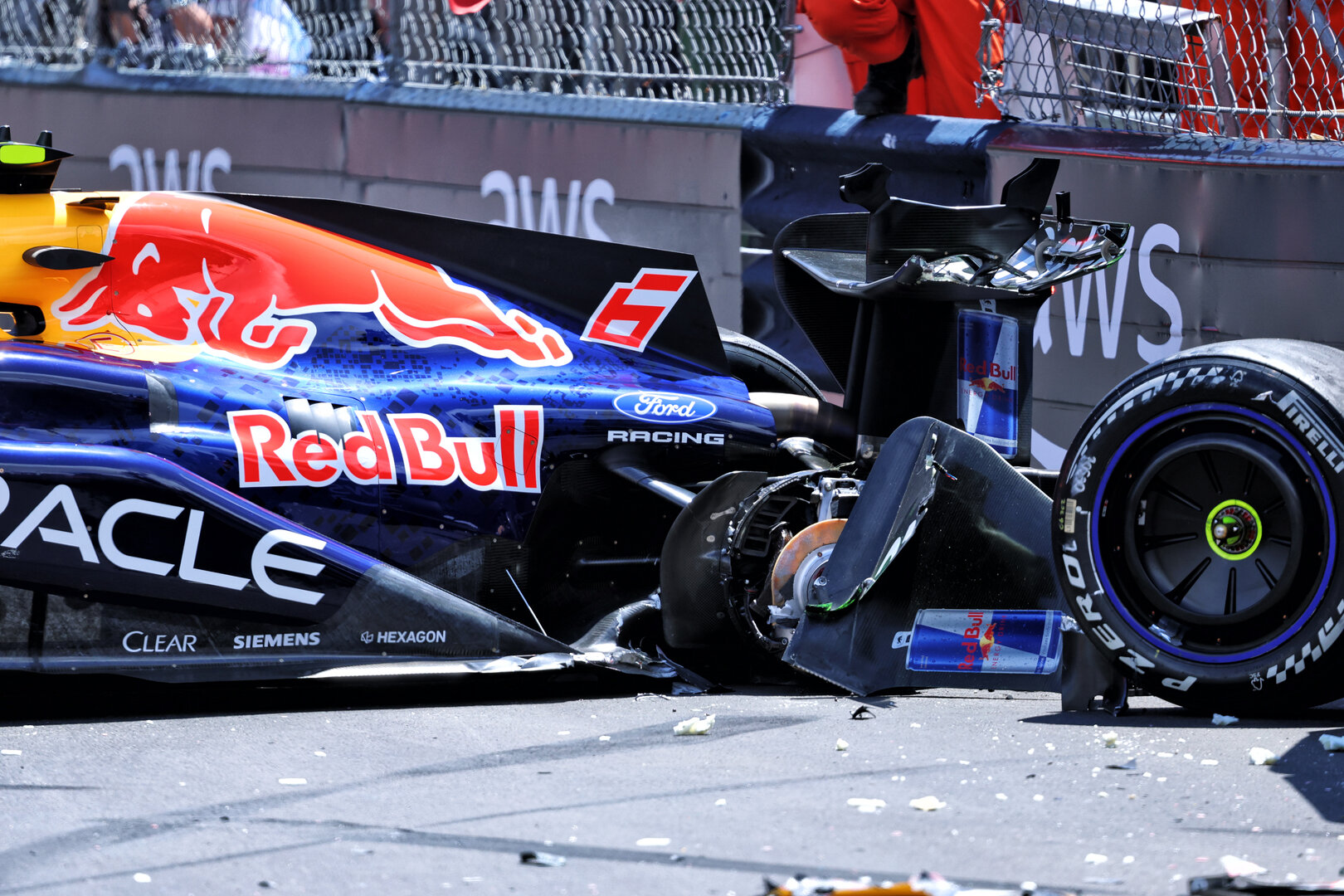 GP MONACO, Isack Hadjar (FRA) Red Bull Racing RB22 crashed in the first practice session.
05.06.2026. Formula 1 World Championship, Rd 6, Monaco Grand Prix, Monte Carlo, Monaco, Practice Day.
- www.xpbimages.com, EMail: requests@xpbimages.com © Copyright: Batchelor / XPB Images